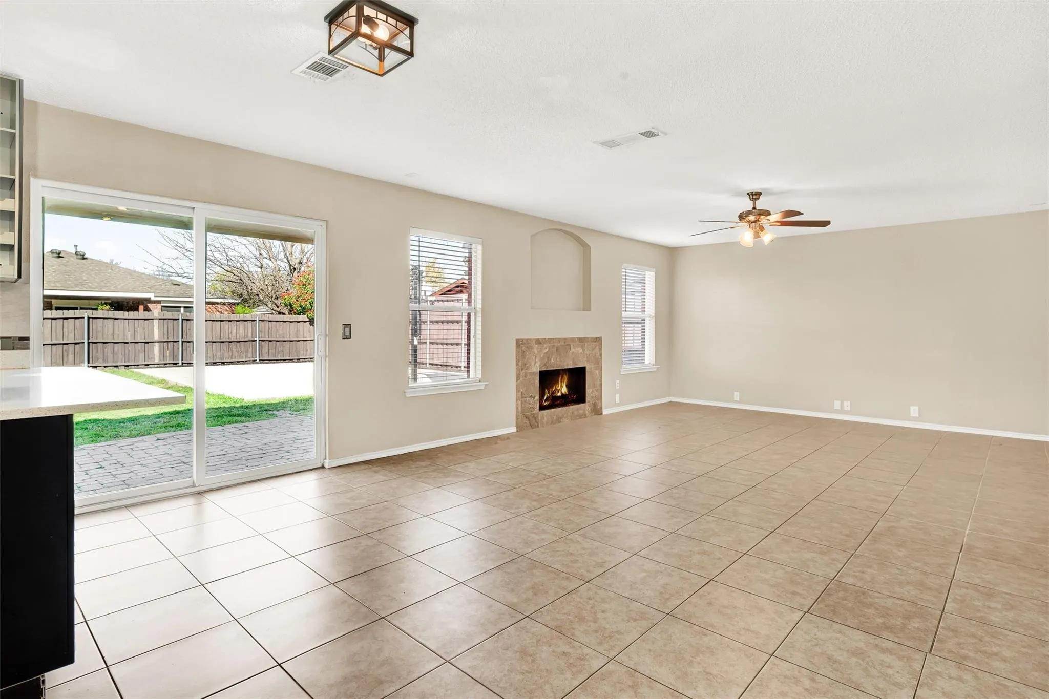 Single Family Residence For Sale in Denton County , 2117 Breanna Way, Little Elm, Texas 75068, 4 Bedroom, 3 Bathroom, 2 Garage spaces, 2,105 Sqft, built in 2001, mls#21372831, Real Estate Agent in Little Elm, Homes For Sale in Denton county, Homes For Sale in Little Elm, Realtor in Little Elm Texas, Real Estate Brokerage Independent Realty Texas, Luminita Cordes Realtor