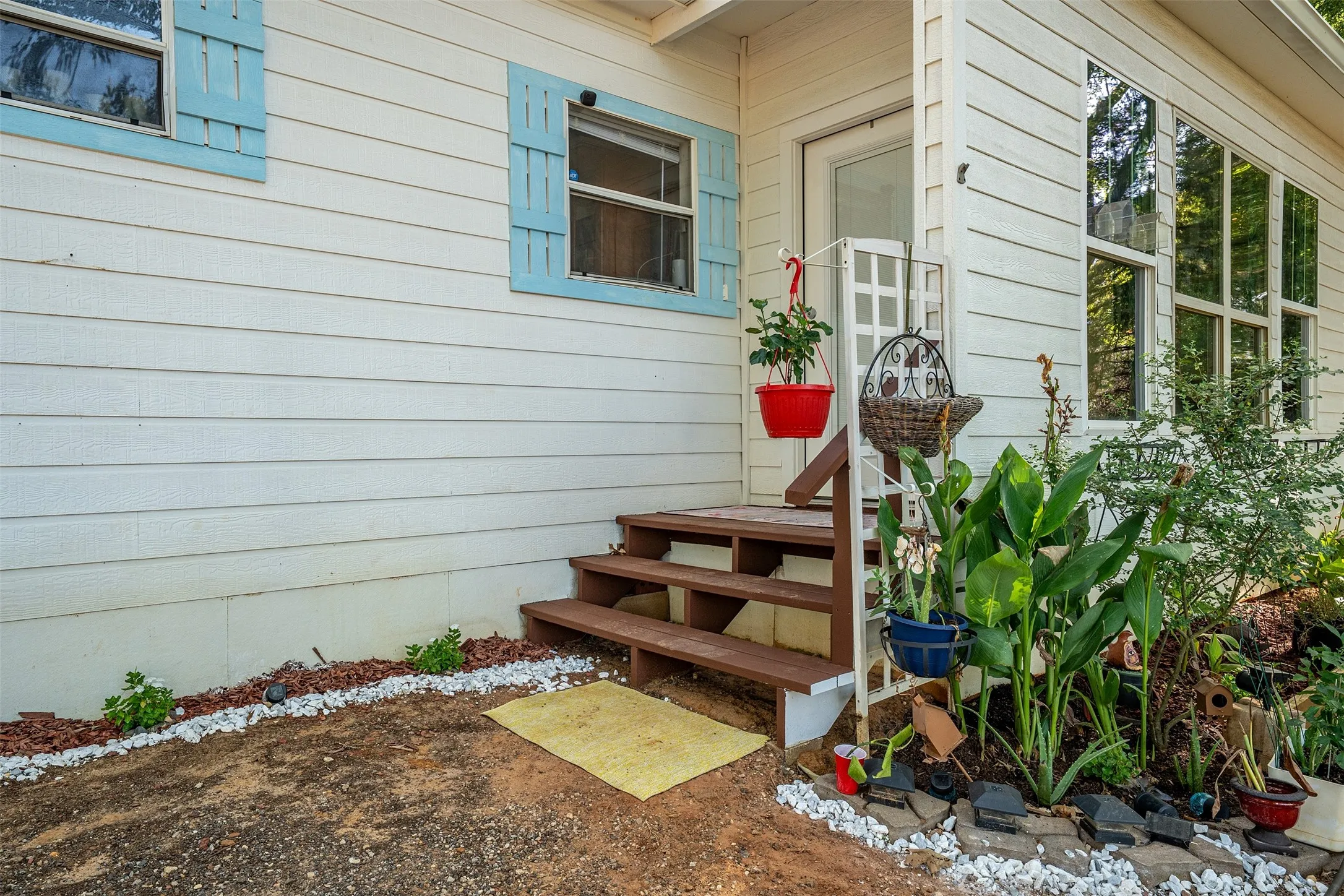 Single Family Residence For Sale in Cherokee County , 629 El Paso, Bullard, Texas 75757, 3 Bedroom, 2 Bathroom, Garage spaces, 1,083 Sqft, built in 2020, mls#21373580, Real Estate Agent in Bullard, Homes For Sale in Cherokee county, Homes For Sale in Bullard, Realtor in Bullard Texas, Real Estate Brokerage Independent Realty Texas, Luminita Cordes Realtor