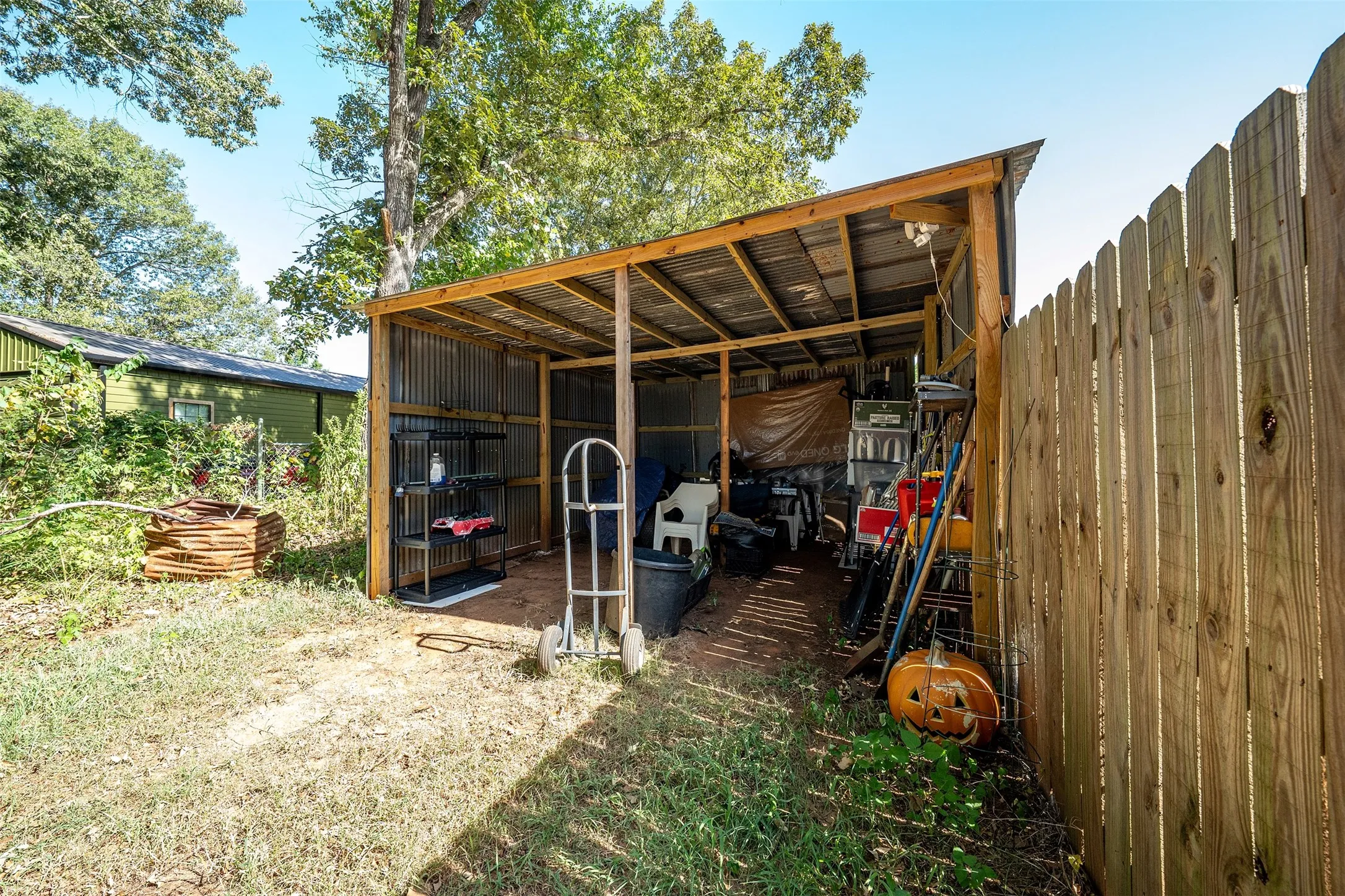 Single Family Residence For Sale in Cherokee County , 629 El Paso, Bullard, Texas 75757, 3 Bedroom, 2 Bathroom, Garage spaces, 1,083 Sqft, built in 2020, mls#21373580, Real Estate Agent in Bullard, Homes For Sale in Cherokee county, Homes For Sale in Bullard, Realtor in Bullard Texas, Real Estate Brokerage Independent Realty Texas, Luminita Cordes Realtor