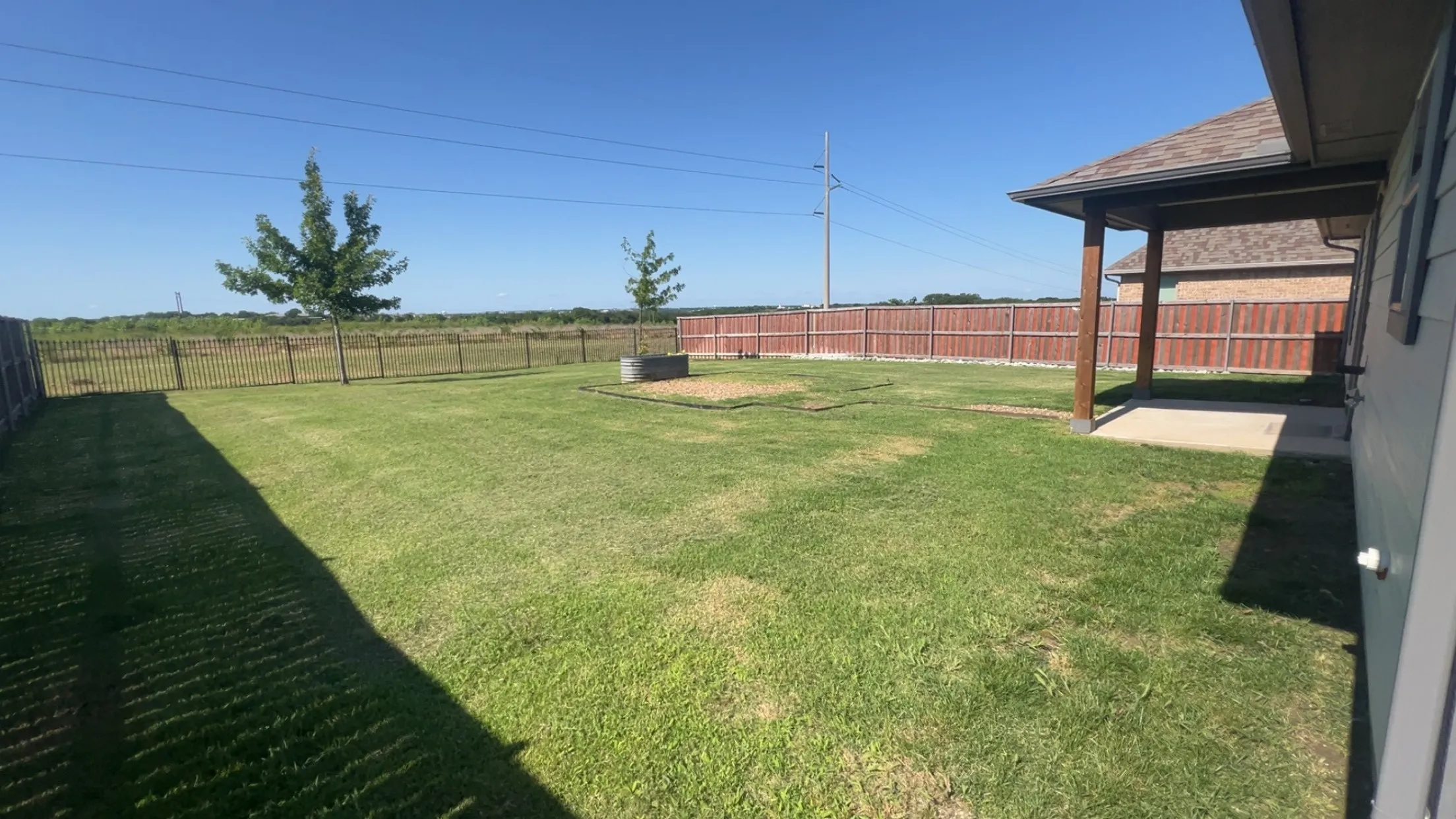 Single Family Residence For Sale in Grayson County , 3409 Sandstone Drive, Sherman, Texas 75092, 3 Bedroom, 2 Bathroom, 2 Garage spaces, 1,483 Sqft, built in 2019, mls#21373603, Real Estate Agent in Sherman, Homes For Sale in Grayson county, Homes For Sale in Sherman, Realtor in Sherman Texas, Real Estate Brokerage Independent Realty Texas, Luminita Cordes Realtor