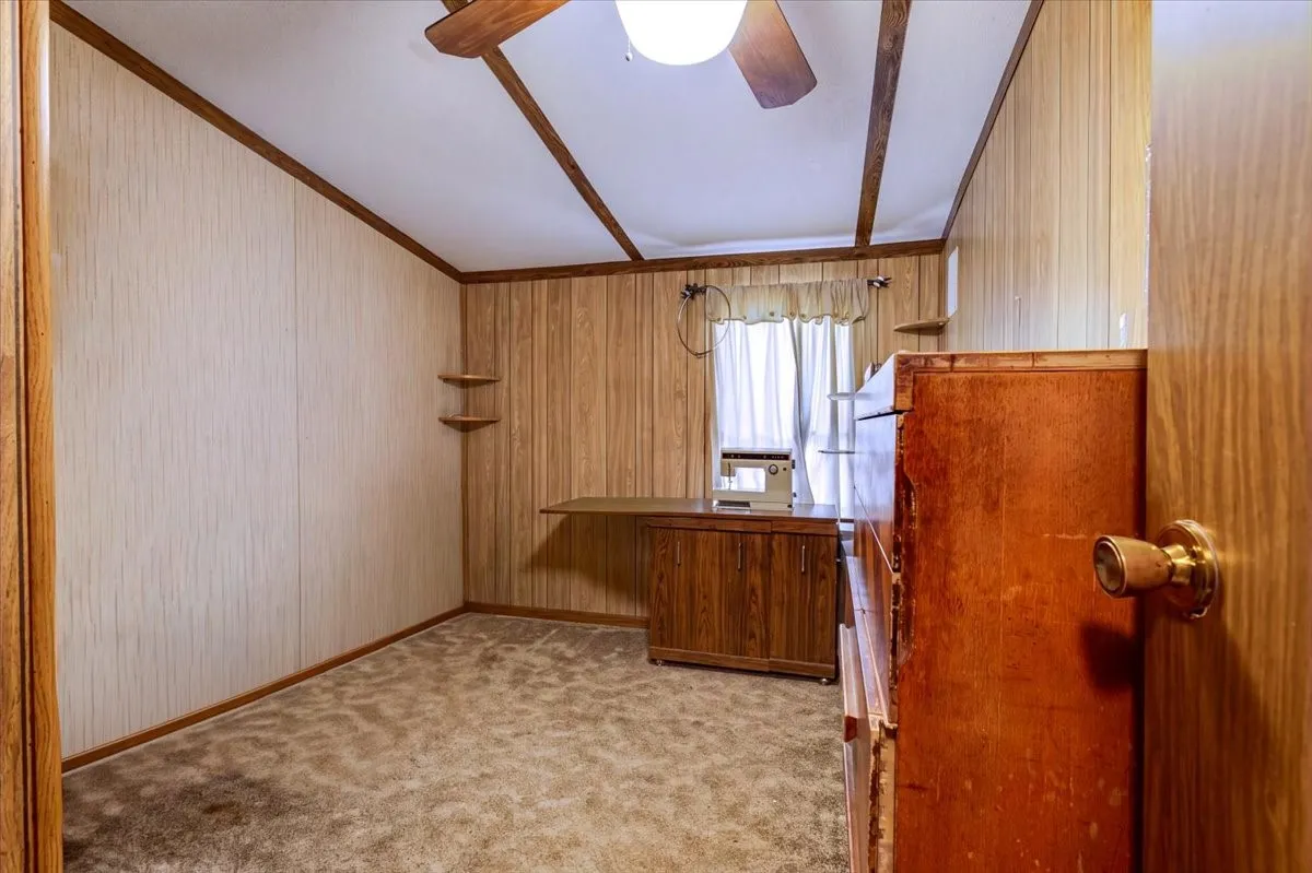 Manufactured Home For Sale in Palo Pinto County , 615 SW 20th Street, Mineral Wells, Texas 76067, 3 Bedroom, 2 Bathroom, Garage spaces, 1,216 Sqft, built in 1986, mls#21373604, Real Estate Agent in Mineral Wells, Homes For Sale in Palo Pinto county, Homes For Sale in Mineral Wells, Realtor in Mineral Wells Texas, Real Estate Brokerage Independent Realty Texas, Luminita Cordes Realtor