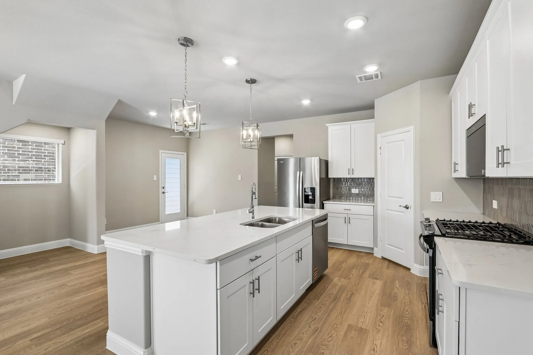 Photo is not of the actual home, but is an inspirational photo of builder’s model home and may depict options, furnishings, and/or decorator features that are not included.
