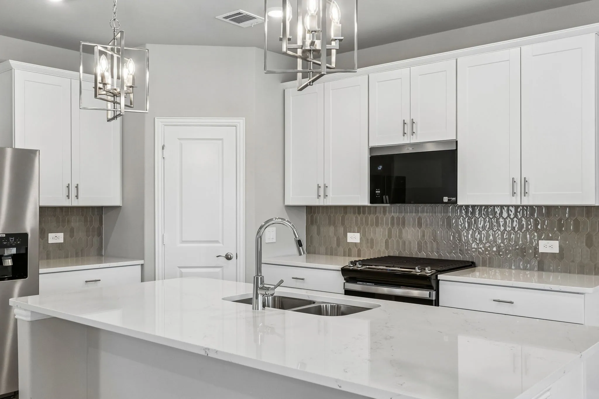 Photo is not of the actual home, but is an inspirational photo of builder’s model home and may depict options, furnishings, and/or decorator features that are not included.