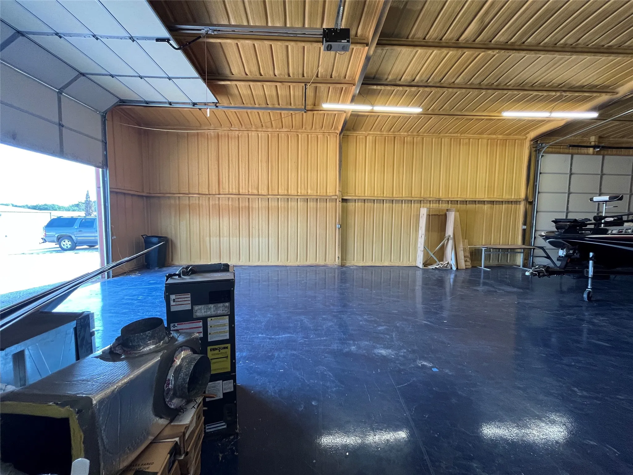 Single Family Residence For Rent in Hood County , 4210 Rhea, Granbury, Texas 76049, 3 Bedroom, 1 Bathroom, Garage spaces, 2,400 Sqft, built in 2014, mls#21373610, Real Estate Agent in Granbury, Homes For Rent in Hood county, Homes For Rent in Granbury, Realtor in Granbury Texas, Real Estate Brokerage Independent Realty Texas, Luminita Cordes Realtor