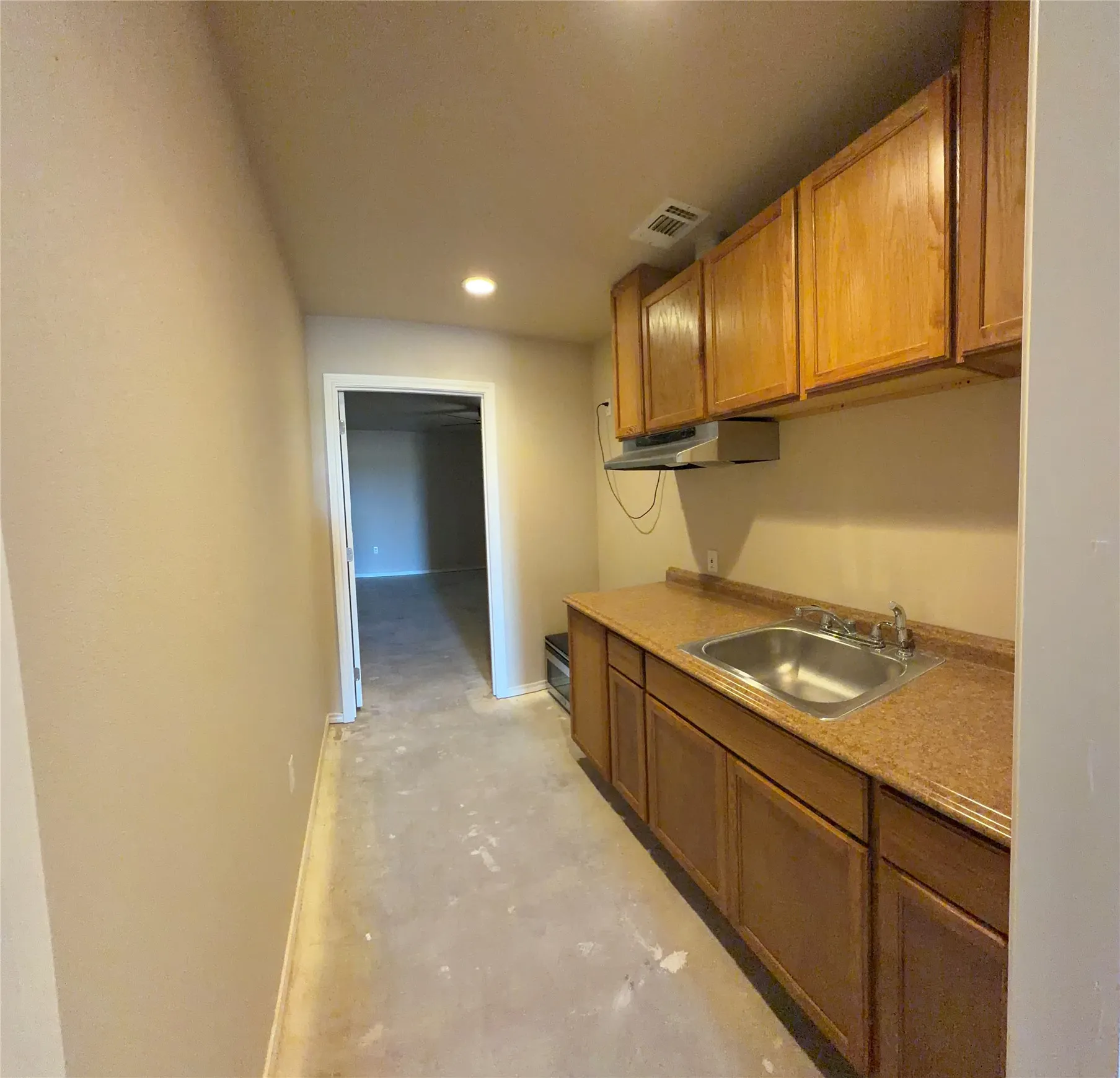 Single Family Residence For Rent in Hood County , 4210 Rhea, Granbury, Texas 76049, 3 Bedroom, 1 Bathroom, Garage spaces, 2,400 Sqft, built in 2014, mls#21373610, Real Estate Agent in Granbury, Homes For Rent in Hood county, Homes For Rent in Granbury, Realtor in Granbury Texas, Real Estate Brokerage Independent Realty Texas, Luminita Cordes Realtor