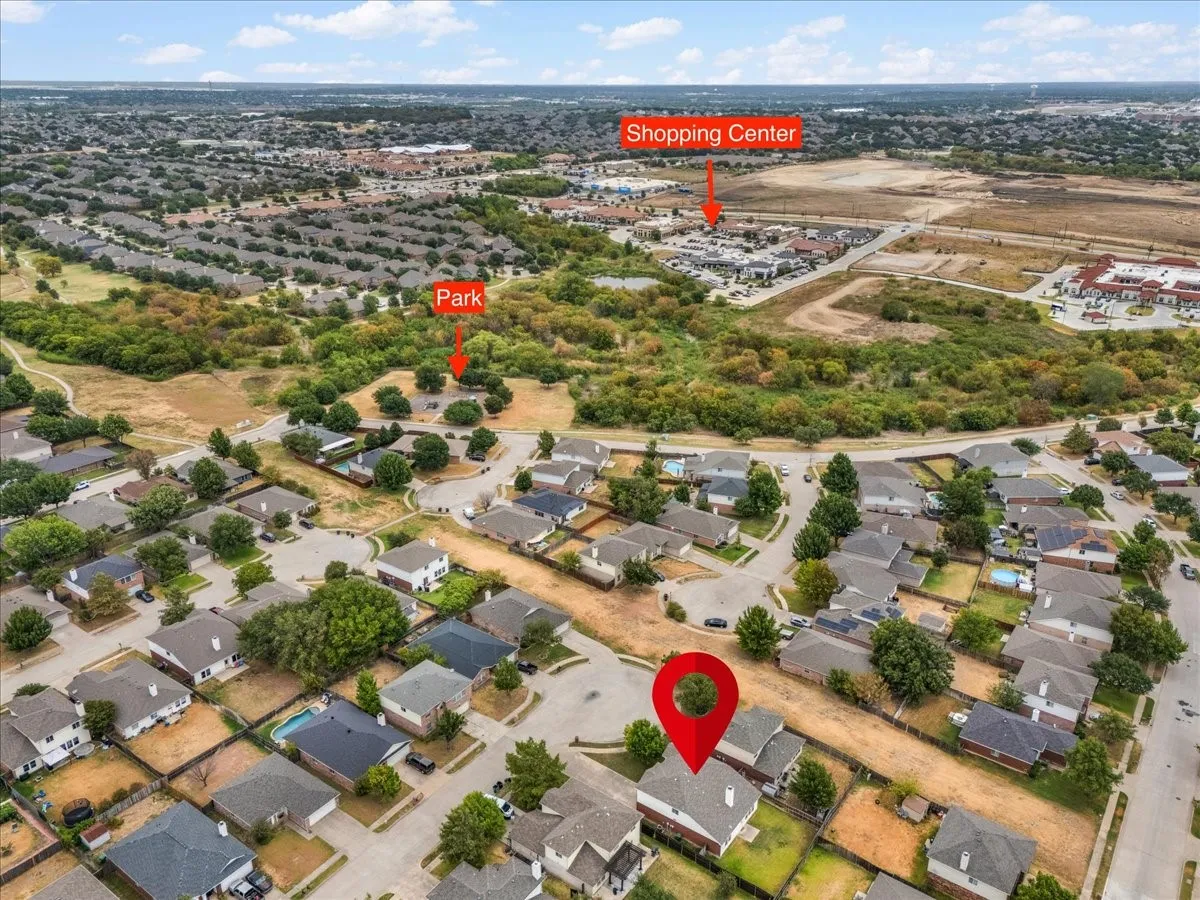 Single Family Residence For Sale in Tarrant County , 4120 Milestone Court, Fort Worth, Texas 76244, 4 Bedroom, 3 Bathroom, 2 Garage spaces, 2,596 Sqft, built in 2003, mls#21373411, Real Estate Agent in Fort Worth, Homes For Sale in Tarrant county, Homes For Sale in Fort Worth, Realtor in Fort Worth Texas, Real Estate Brokerage Independent Realty Texas, Luminita Cordes Realtor