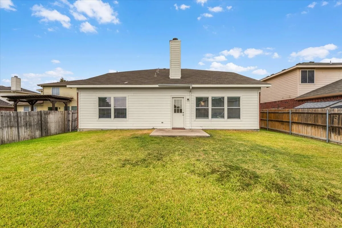 Single Family Residence For Sale in Tarrant County , 4120 Milestone Court, Fort Worth, Texas 76244, 4 Bedroom, 3 Bathroom, 2 Garage spaces, 2,596 Sqft, built in 2003, mls#21373411, Real Estate Agent in Fort Worth, Homes For Sale in Tarrant county, Homes For Sale in Fort Worth, Realtor in Fort Worth Texas, Real Estate Brokerage Independent Realty Texas, Luminita Cordes Realtor