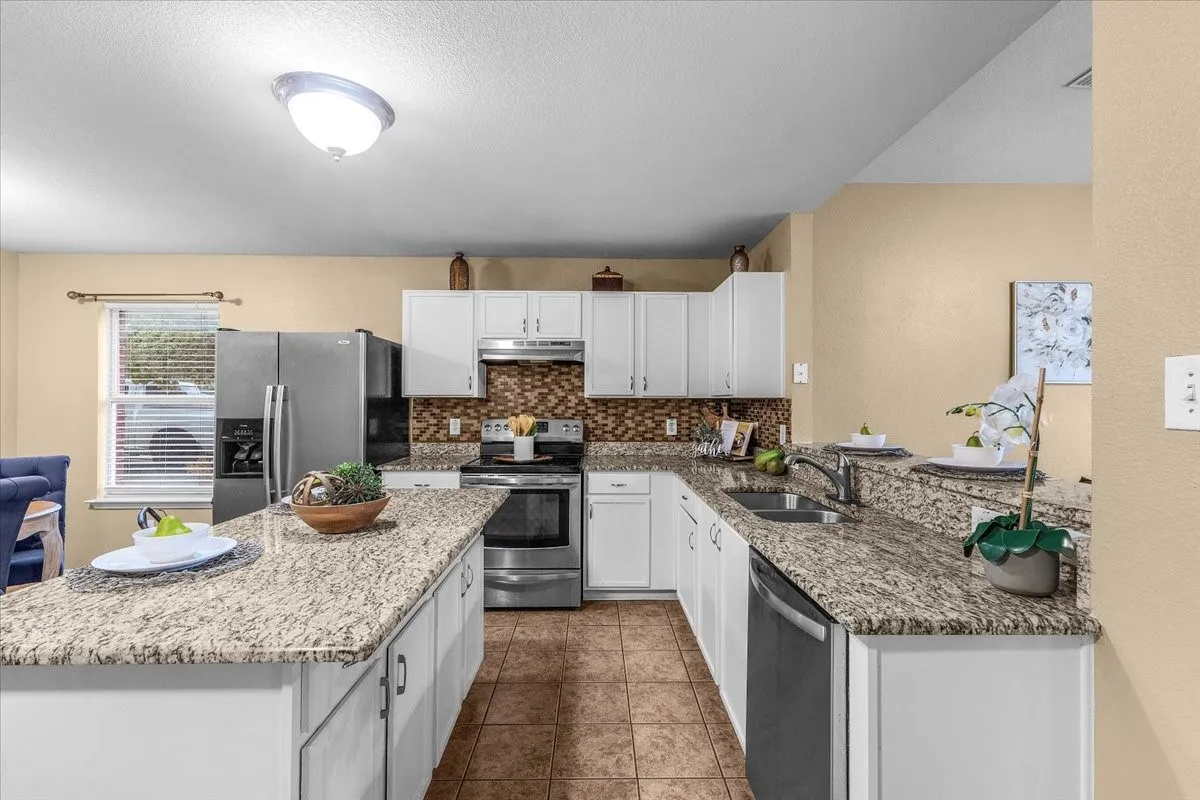 Single Family Residence For Sale in Tarrant County , 4120 Milestone Court, Fort Worth, Texas 76244, 4 Bedroom, 3 Bathroom, 2 Garage spaces, 2,596 Sqft, built in 2003, mls#21373411, Real Estate Agent in Fort Worth, Homes For Sale in Tarrant county, Homes For Sale in Fort Worth, Realtor in Fort Worth Texas, Real Estate Brokerage Independent Realty Texas, Luminita Cordes Realtor