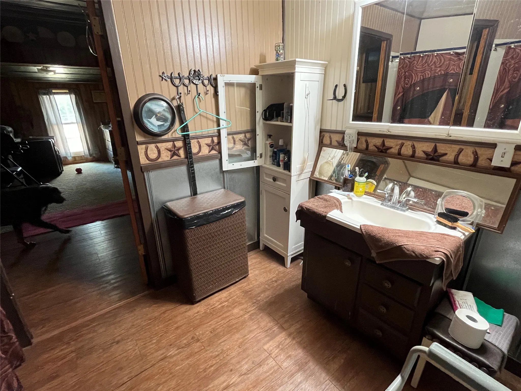 Single Family Residence For Sale in Callahan County , 541 E 3rd Street, Baird, Texas 79504, 2 Bedroom, 2 Bathroom, Garage spaces, 1,358 Sqft, built in 1950, mls#21368955, Real Estate Agent in Baird, Homes For Sale in Callahan county, Homes For Sale in Baird, Realtor in Baird Texas, Real Estate Brokerage Independent Realty Texas, Luminita Cordes Realtor