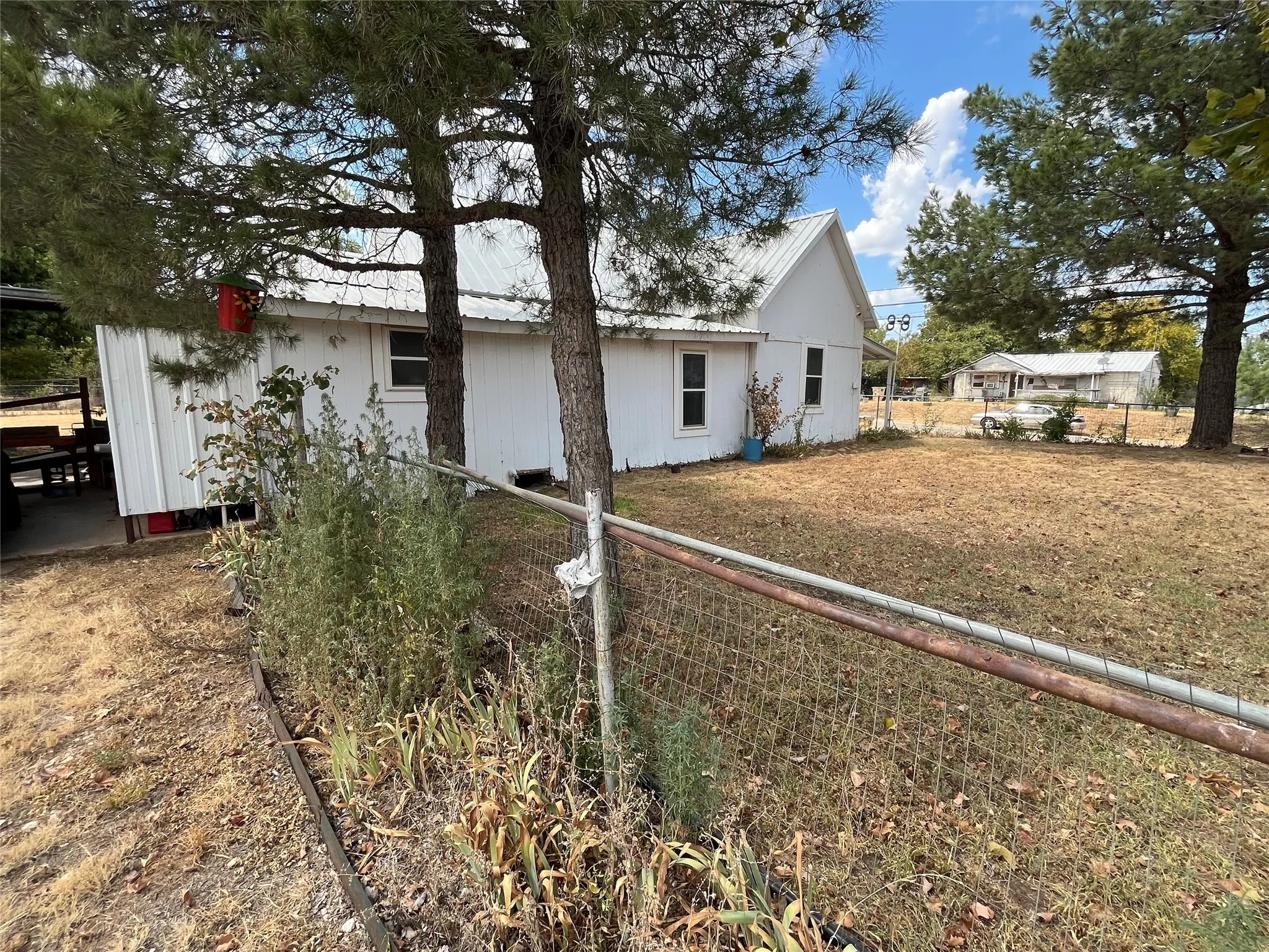 Single Family Residence For Sale in Callahan County , 541 E 3rd Street, Baird, Texas 79504, 2 Bedroom, 2 Bathroom, Garage spaces, 1,358 Sqft, built in 1950, mls#21368955, Real Estate Agent in Baird, Homes For Sale in Callahan county, Homes For Sale in Baird, Realtor in Baird Texas, Real Estate Brokerage Independent Realty Texas, Luminita Cordes Realtor