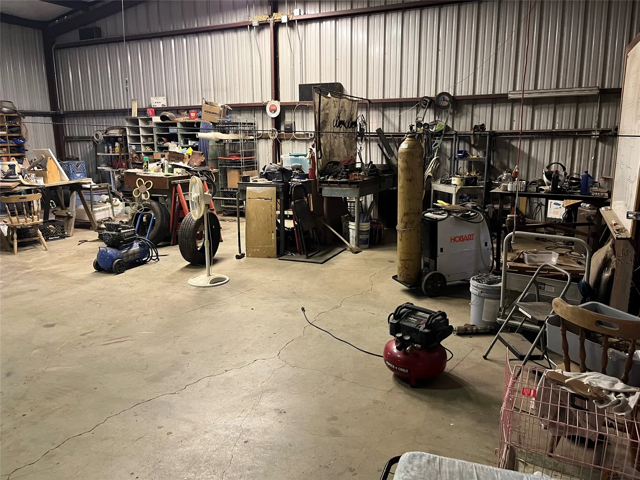 Single Family Residence For Sale in Callahan County , 541 E 3rd Street, Baird, Texas 79504, 2 Bedroom, 2 Bathroom, Garage spaces, 1,358 Sqft, built in 1950, mls#21368955, Real Estate Agent in Baird, Homes For Sale in Callahan county, Homes For Sale in Baird, Realtor in Baird Texas, Real Estate Brokerage Independent Realty Texas, Luminita Cordes Realtor