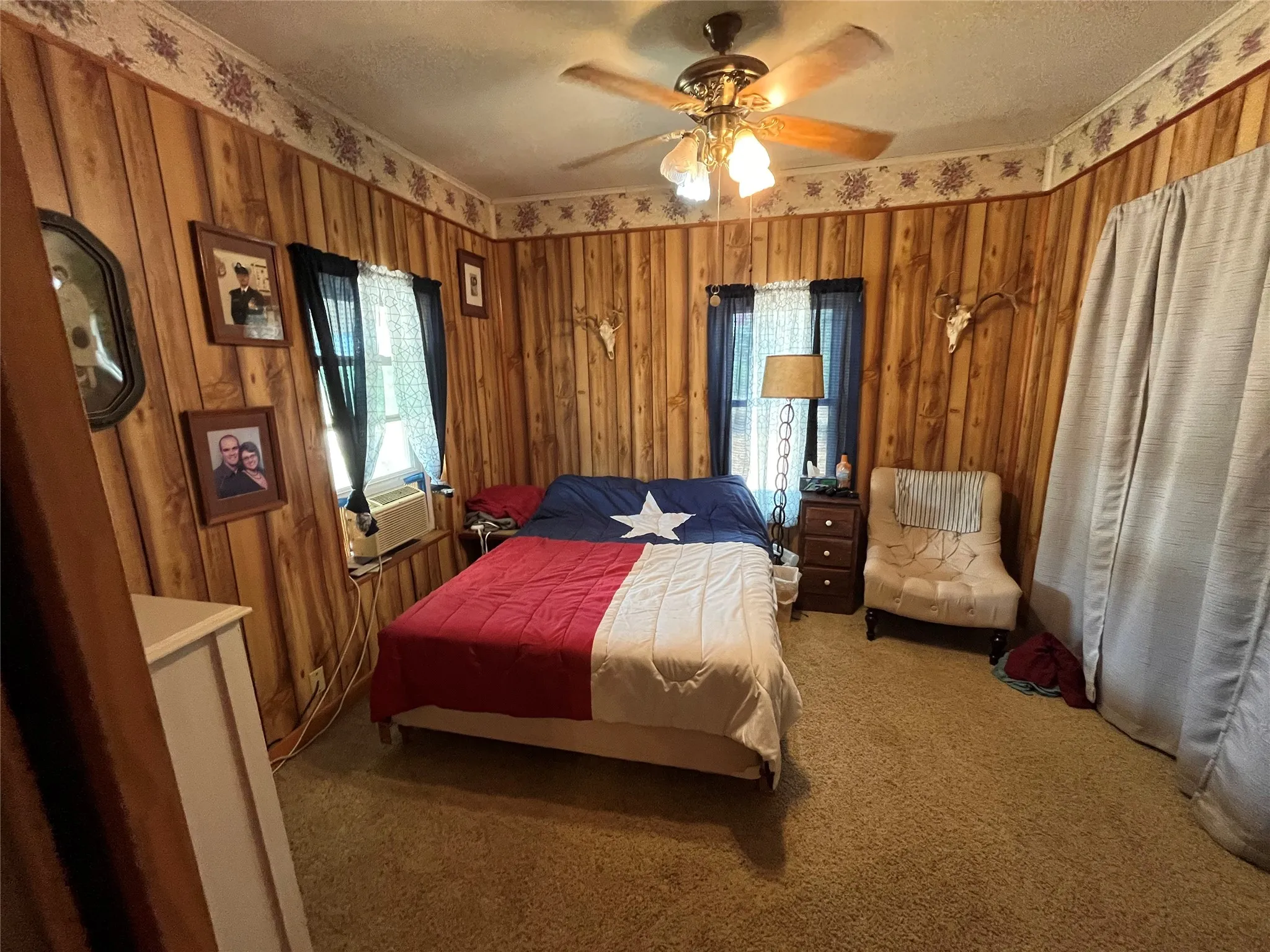 Single Family Residence For Sale in Callahan County , 541 E 3rd Street, Baird, Texas 79504, 2 Bedroom, 2 Bathroom, Garage spaces, 1,358 Sqft, built in 1950, mls#21368955, Real Estate Agent in Baird, Homes For Sale in Callahan county, Homes For Sale in Baird, Realtor in Baird Texas, Real Estate Brokerage Independent Realty Texas, Luminita Cordes Realtor