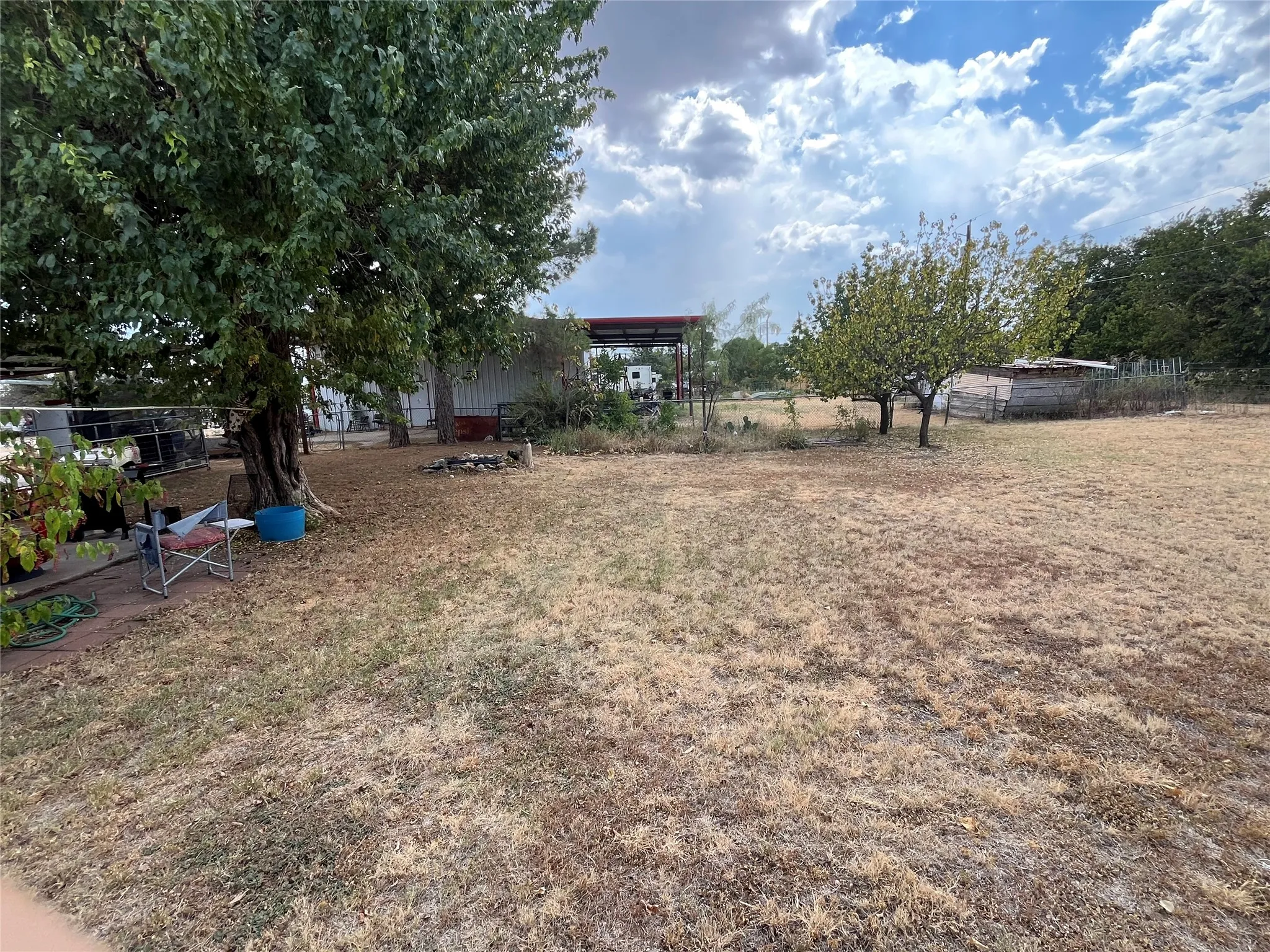 Single Family Residence For Sale in Callahan County , 541 E 3rd Street, Baird, Texas 79504, 2 Bedroom, 2 Bathroom, Garage spaces, 1,358 Sqft, built in 1950, mls#21368955, Real Estate Agent in Baird, Homes For Sale in Callahan county, Homes For Sale in Baird, Realtor in Baird Texas, Real Estate Brokerage Independent Realty Texas, Luminita Cordes Realtor