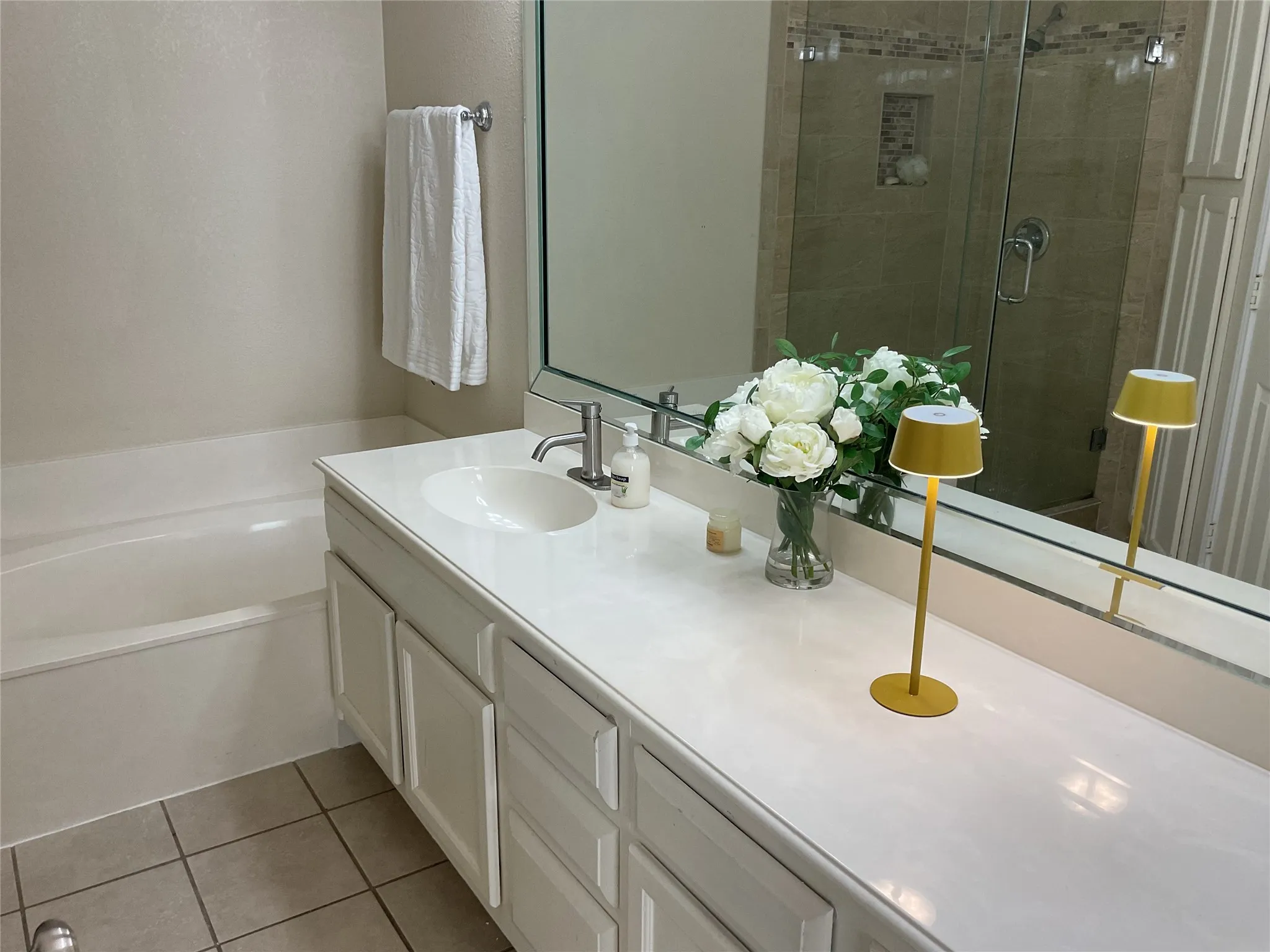 primary bath garden tub