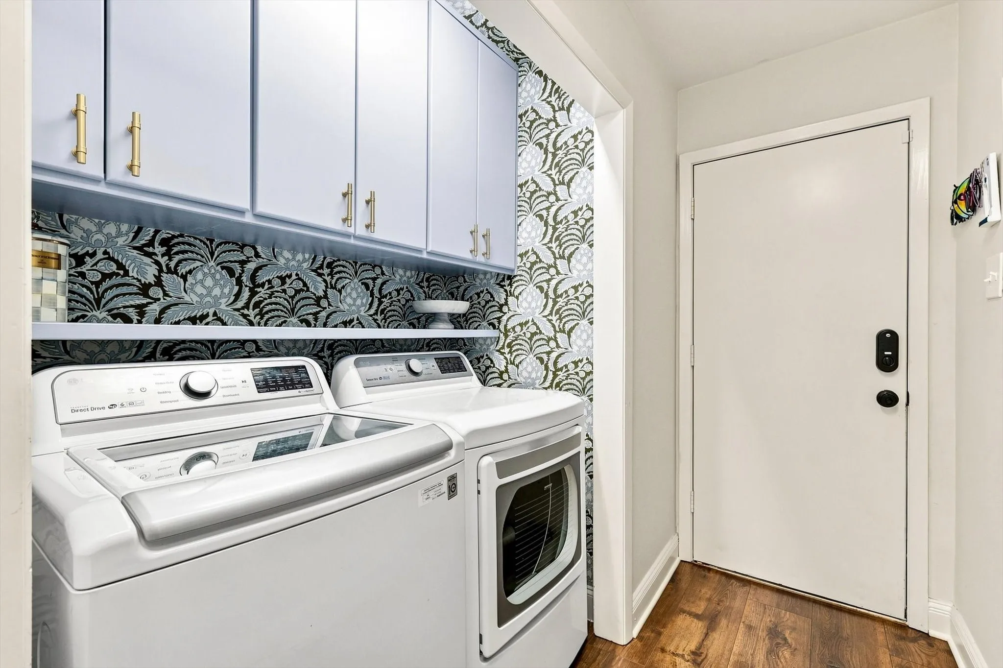 Single Family Residence For Sale in Dallas County , 614 Parkview Lane, Richardson, Texas 75080, 4 Bedroom, 3 Bathroom, 2 Garage spaces, 2,007 Sqft, built in 1964, mls#21373618, Real Estate Agent in Richardson, Homes For Sale in Dallas county, Homes For Sale in Richardson, Realtor in Richardson Texas, Real Estate Brokerage Independent Realty Texas, Luminita Cordes Realtor