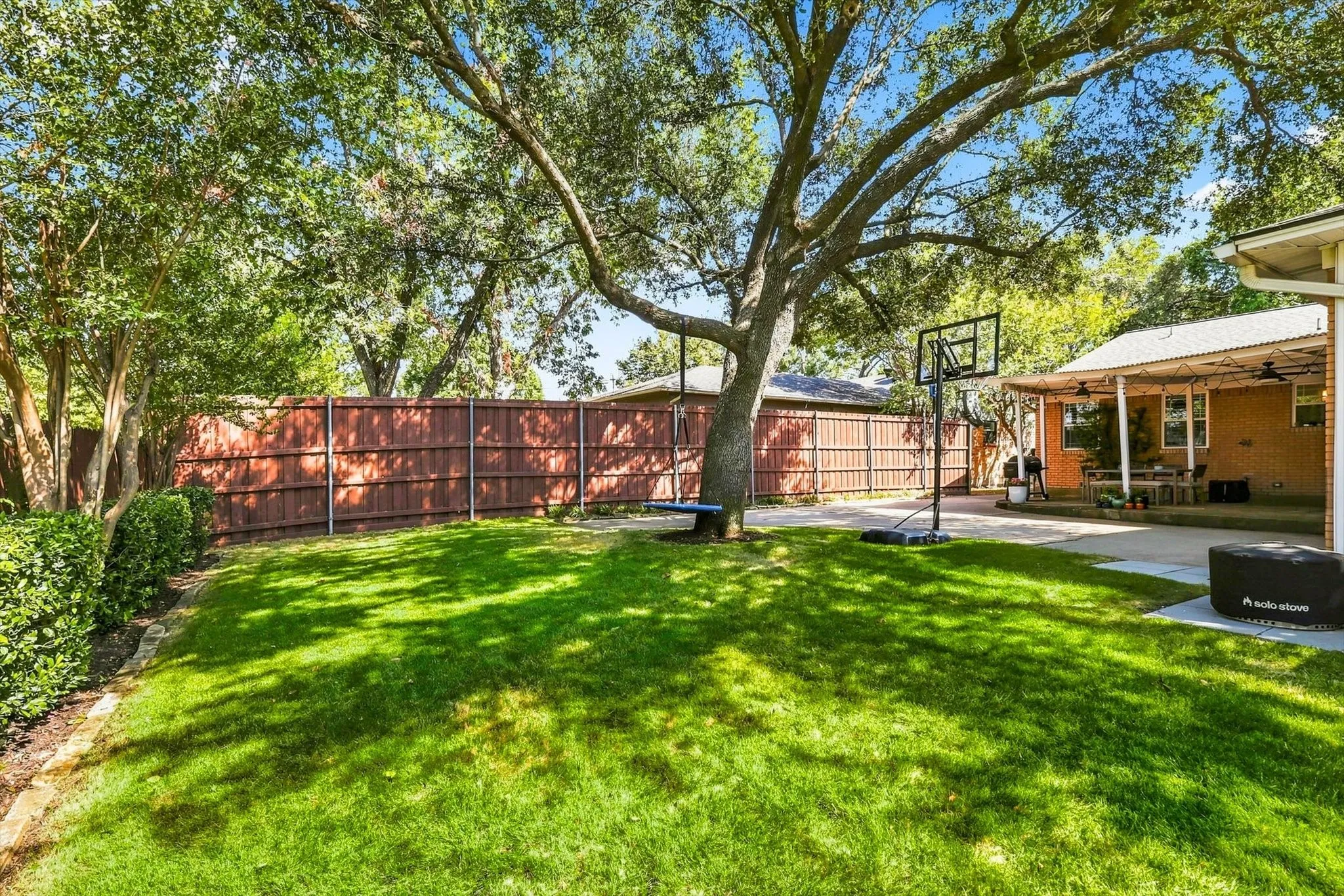 Single Family Residence For Sale in Dallas County , 614 Parkview Lane, Richardson, Texas 75080, 4 Bedroom, 3 Bathroom, 2 Garage spaces, 2,007 Sqft, built in 1964, mls#21373618, Real Estate Agent in Richardson, Homes For Sale in Dallas county, Homes For Sale in Richardson, Realtor in Richardson Texas, Real Estate Brokerage Independent Realty Texas, Luminita Cordes Realtor