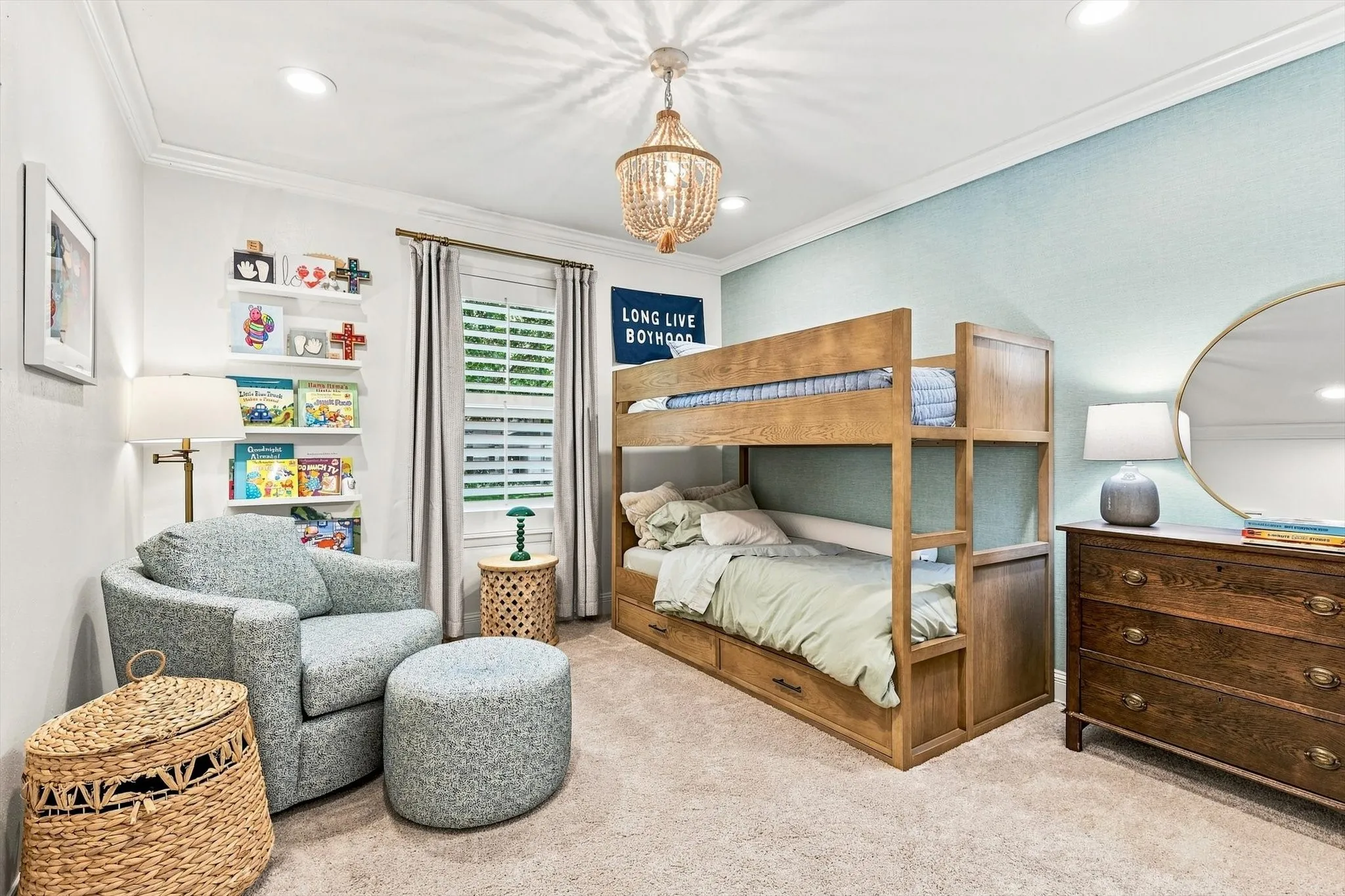 Single Family Residence For Sale in Dallas County , 614 Parkview Lane, Richardson, Texas 75080, 4 Bedroom, 3 Bathroom, 2 Garage spaces, 2,007 Sqft, built in 1964, mls#21373618, Real Estate Agent in Richardson, Homes For Sale in Dallas county, Homes For Sale in Richardson, Realtor in Richardson Texas, Real Estate Brokerage Independent Realty Texas, Luminita Cordes Realtor