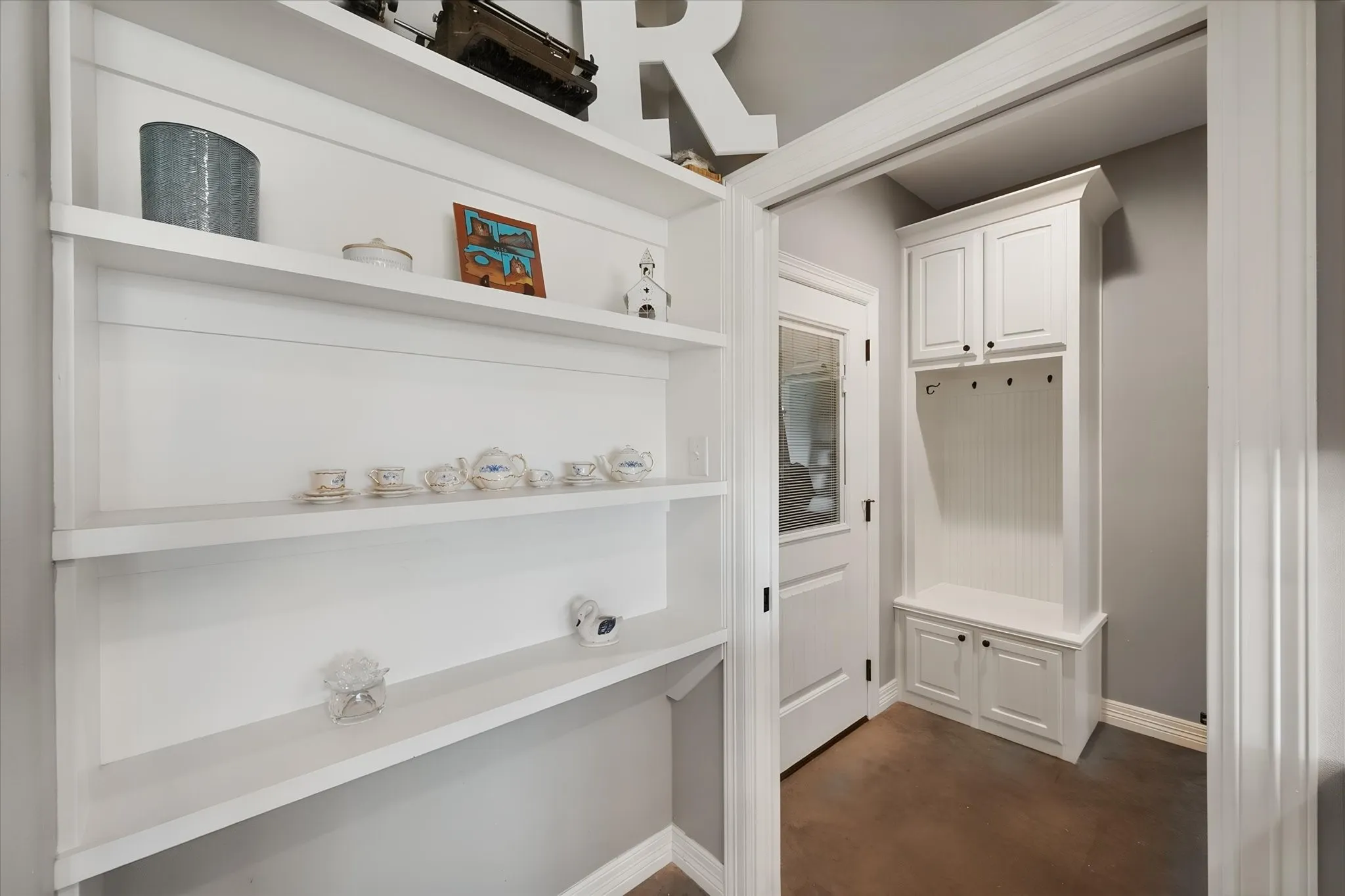 Single Family Residence For Sale in Navarro County , 193 Caddo Trail, Corsicana, Texas 75109, 3 Bedroom, 4 Bathroom, 2 Garage spaces, 2,287 Sqft, built in 2018, mls#21370238, Real Estate Agent in Corsicana, Homes For Sale in Navarro county, Homes For Sale in Corsicana, Realtor in Corsicana Texas, Real Estate Brokerage Independent Realty Texas, Luminita Cordes Realtor