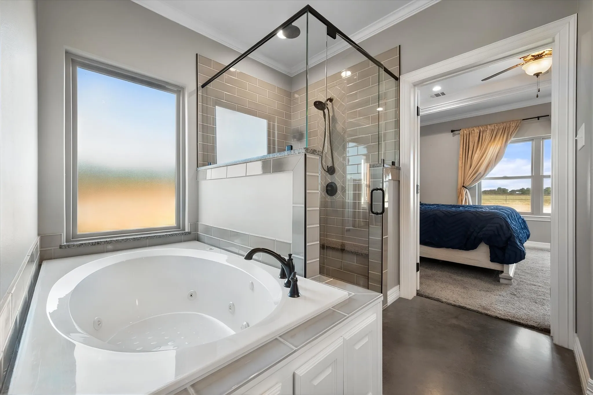 Single Family Residence For Sale in Navarro County , 193 Caddo Trail, Corsicana, Texas 75109, 3 Bedroom, 4 Bathroom, 2 Garage spaces, 2,287 Sqft, built in 2018, mls#21370238, Real Estate Agent in Corsicana, Homes For Sale in Navarro county, Homes For Sale in Corsicana, Realtor in Corsicana Texas, Real Estate Brokerage Independent Realty Texas, Luminita Cordes Realtor