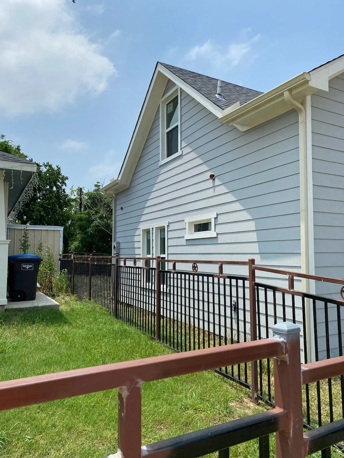 Single Family Residence For Sale in Tarrant County , 1424 Bessie Street, Fort Worth, Texas 76104, 2 Bedroom, 1 Bathroom, Garage spaces, 1,054 Sqft, built in 2026, mls#21373503, Real Estate Agent in Fort Worth, Homes For Sale in Tarrant county, Homes For Sale in Fort Worth, Realtor in Fort Worth Texas, Real Estate Brokerage Independent Realty Texas, Luminita Cordes Realtor