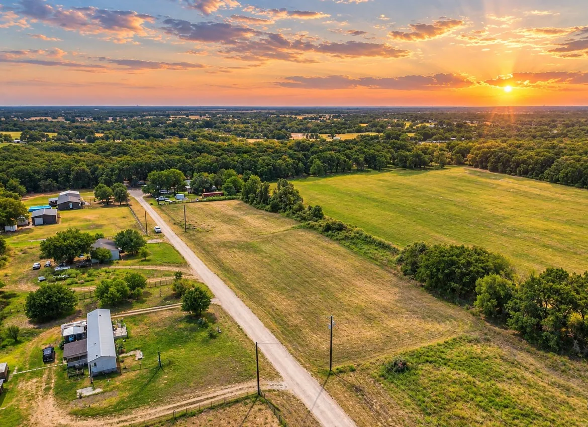 Unimproved Land For Sale in Mc Lennan County , TBD L3 Alto Lane, Gholson, Texas 76705, 0, 0, Garage spaces, 0 Sqft, built in 0, mls#21372320, Real Estate Agent in Gholson, Homes For Sale in Mc Lennan county, Homes For Sale in Gholson, Realtor in Gholson Texas, Real Estate Brokerage Independent Realty Texas, Luminita Cordes Realtor
