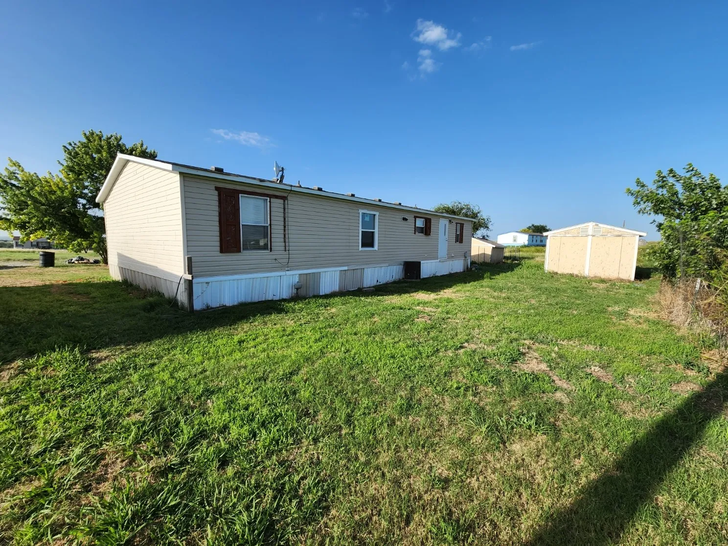 Mobile Home For Sale in Wise County , 441 Quail Chase Drive, Decatur, Texas 76234, 3 Bedroom, 2 Bathroom, Garage spaces, 1,456 Sqft, built in 2003, mls#21370189, Real Estate Agent in Decatur, Homes For Sale in Wise county, Homes For Sale in Decatur, Realtor in Decatur Texas, Real Estate Brokerage Independent Realty Texas, Luminita Cordes Realtor