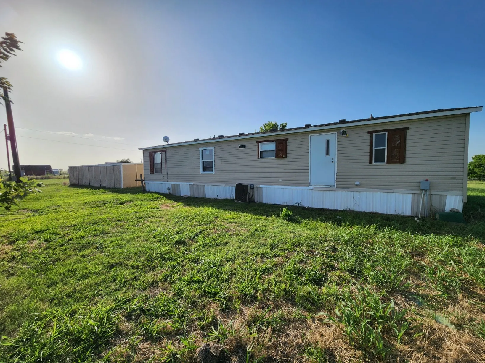 Mobile Home For Sale in Wise County , 441 Quail Chase Drive, Decatur, Texas 76234, 3 Bedroom, 2 Bathroom, Garage spaces, 1,456 Sqft, built in 2003, mls#21370189, Real Estate Agent in Decatur, Homes For Sale in Wise county, Homes For Sale in Decatur, Realtor in Decatur Texas, Real Estate Brokerage Independent Realty Texas, Luminita Cordes Realtor