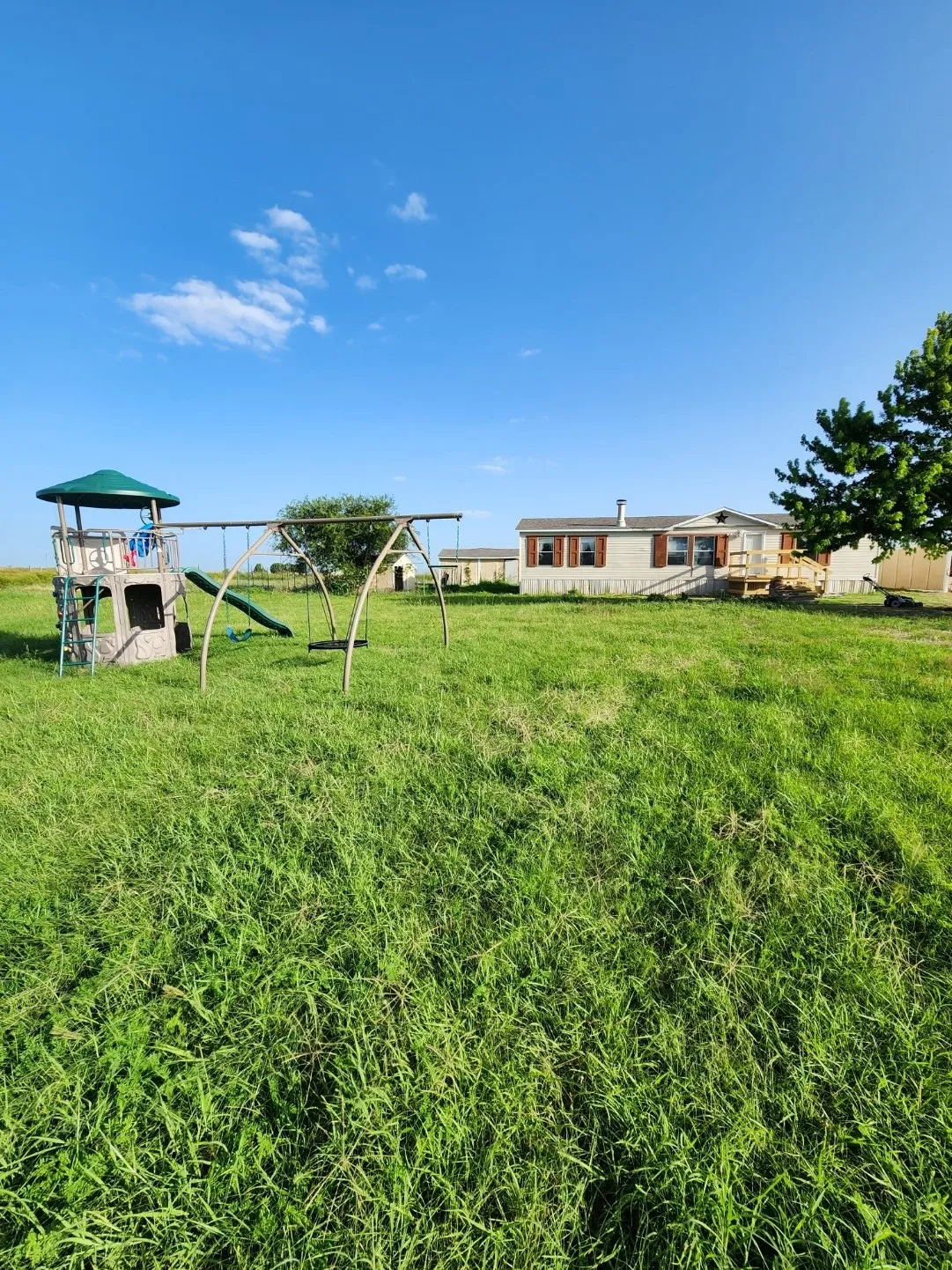 Mobile Home For Sale in Wise County , 441 Quail Chase Drive, Decatur, Texas 76234, 3 Bedroom, 2 Bathroom, Garage spaces, 1,456 Sqft, built in 2003, mls#21370189, Real Estate Agent in Decatur, Homes For Sale in Wise county, Homes For Sale in Decatur, Realtor in Decatur Texas, Real Estate Brokerage Independent Realty Texas, Luminita Cordes Realtor