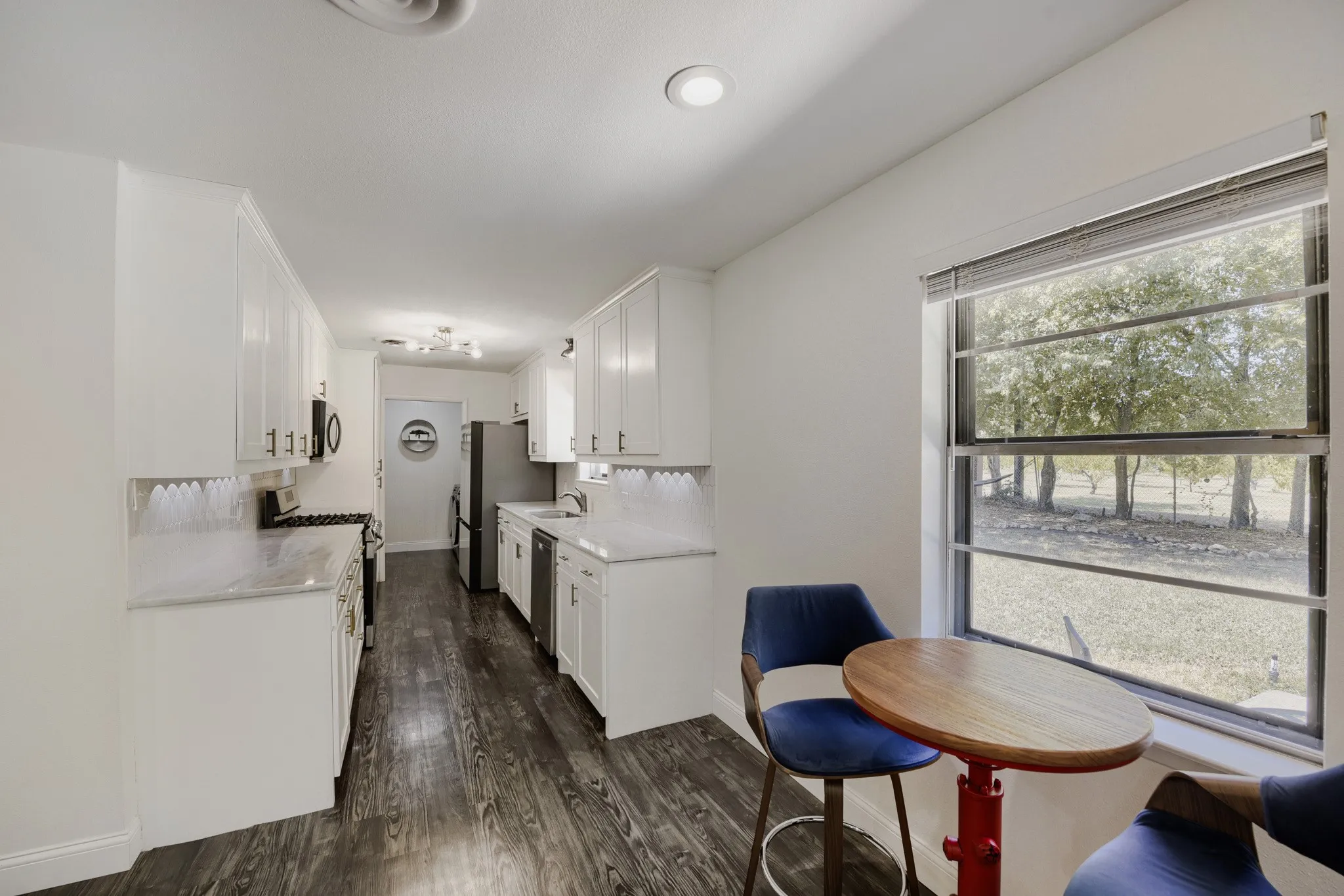 Single Family Residence For Sale in Denton County , 1300 Greenbriar Street, Denton, Texas 76201, 3 Bedroom, 2 Bathroom, 2 Garage spaces, 1,765 Sqft, built in 1968, mls#21373521, Real Estate Agent in Denton, Homes For Sale in Denton county, Homes For Sale in Denton, Realtor in Denton Texas, Real Estate Brokerage Independent Realty Texas, Luminita Cordes Realtor