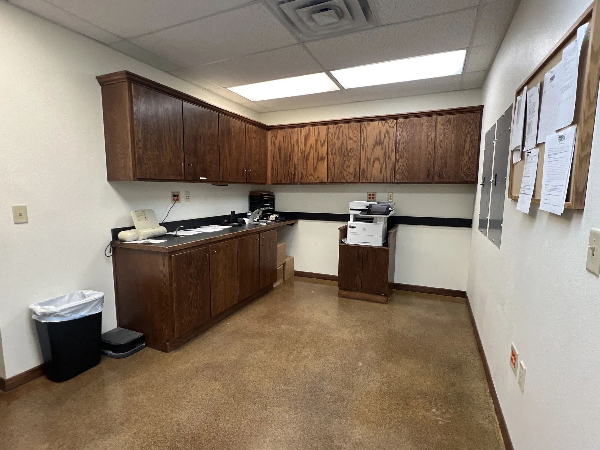 Office For Rent in Brown County , 4301 Danhil Drive, Brownwood, Texas 76801, 0, 0, Garage spaces, 0 Sqft, built in 1998, mls#21371469, Real Estate Agent in Brownwood, Homes For Rent in Brown county, Homes For Rent in Brownwood, Realtor in Brownwood Texas, Real Estate Brokerage Independent Realty Texas, Luminita Cordes Realtor