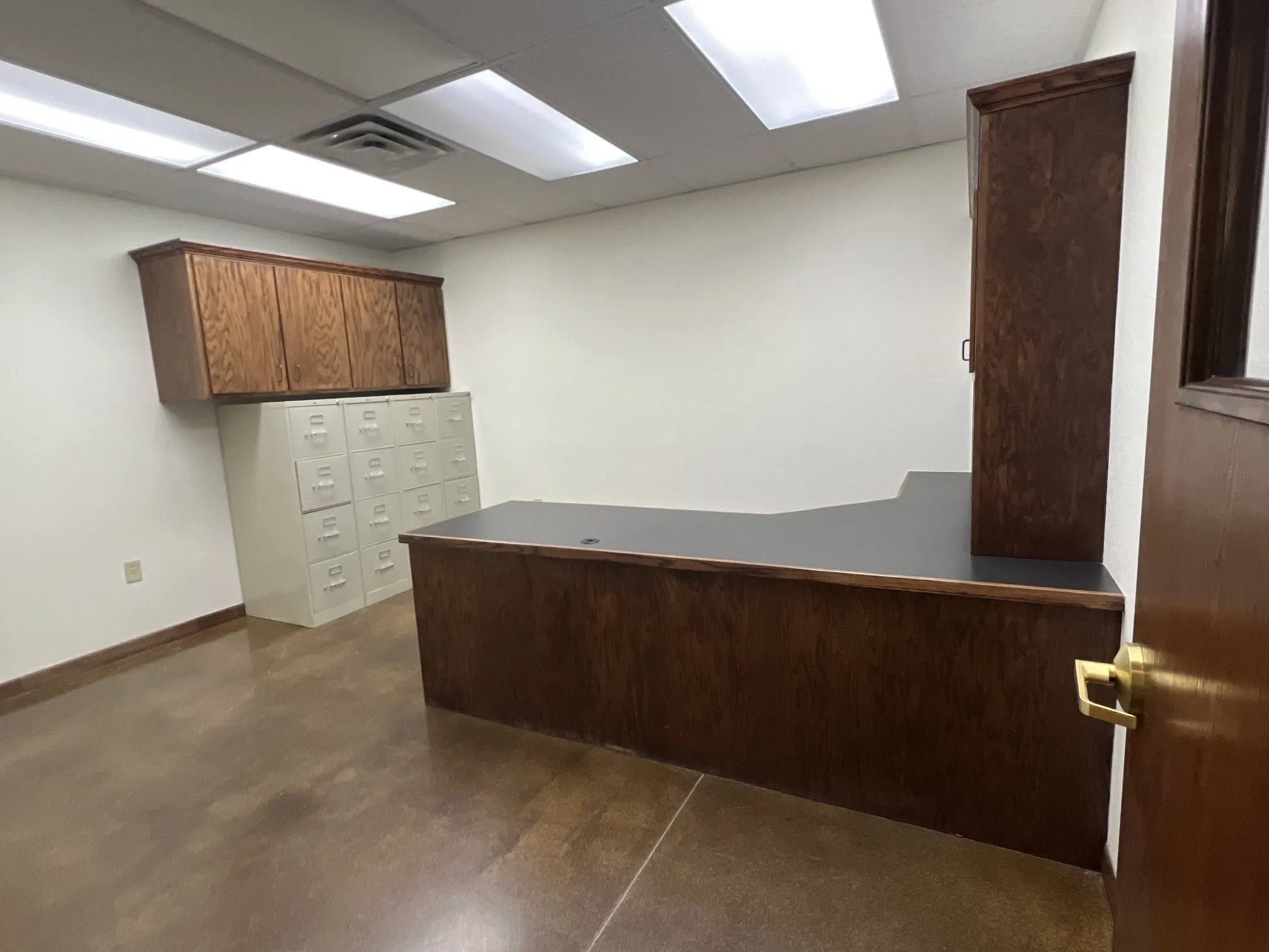 Office For Rent in Brown County , 4301 Danhil Drive, Brownwood, Texas 76801, 0, 0, Garage spaces, 0 Sqft, built in 1998, mls#21371469, Real Estate Agent in Brownwood, Homes For Rent in Brown county, Homes For Rent in Brownwood, Realtor in Brownwood Texas, Real Estate Brokerage Independent Realty Texas, Luminita Cordes Realtor