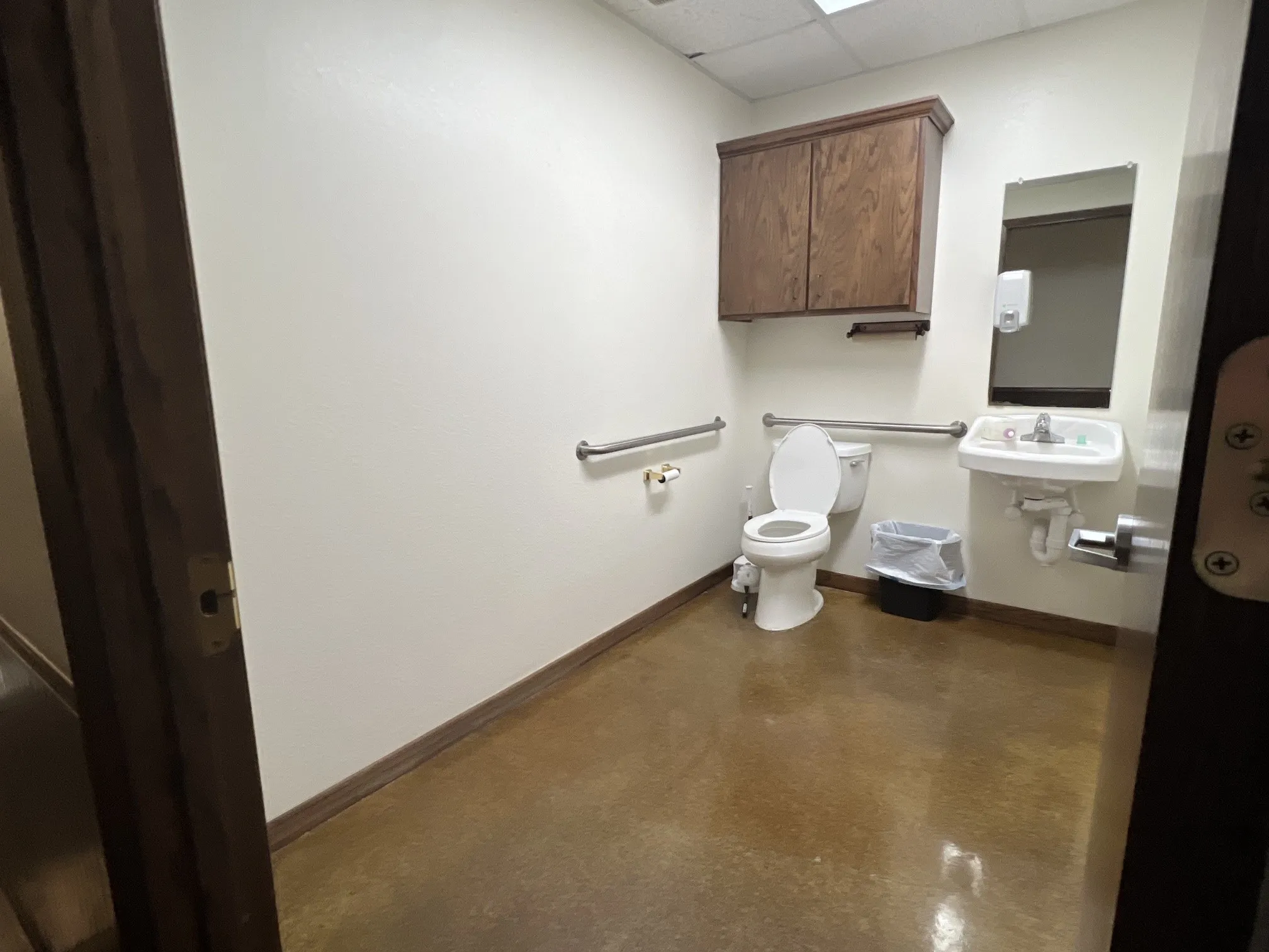 Office For Rent in Brown County , 4301 Danhil Drive, Brownwood, Texas 76801, 0, 0, Garage spaces, 0 Sqft, built in 1998, mls#21371469, Real Estate Agent in Brownwood, Homes For Rent in Brown county, Homes For Rent in Brownwood, Realtor in Brownwood Texas, Real Estate Brokerage Independent Realty Texas, Luminita Cordes Realtor