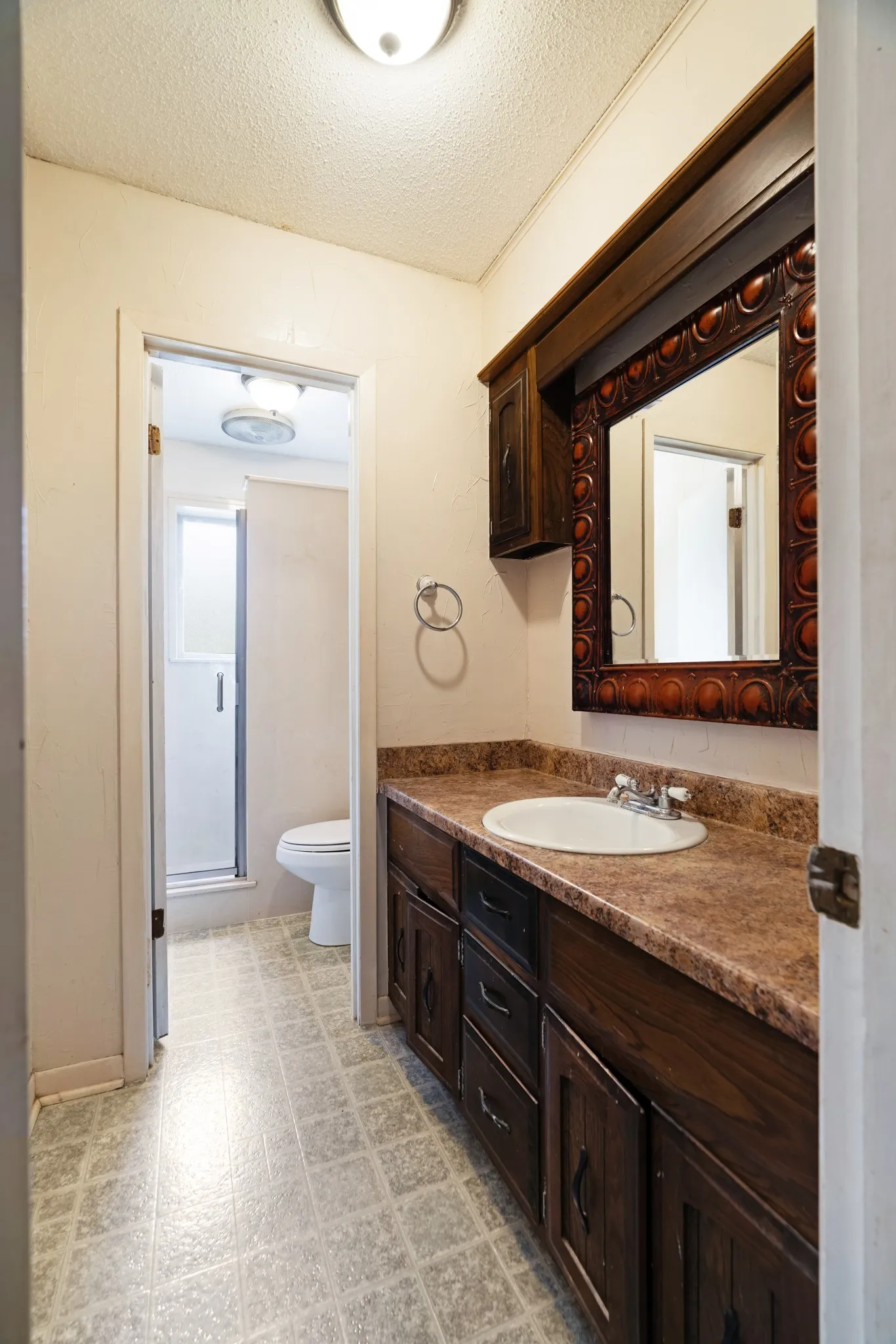 Single Family Residence For Sale in Red River (TX) County , 165 E Bennett Street, Detroit, Texas 75436, 3 Bedroom, 2 Bathroom, 3 Garage spaces, 1,700 Sqft, built in 1971, mls#21369843, Real Estate Agent in Detroit, Homes For Sale in Red River (TX) county, Homes For Sale in Detroit, Realtor in Detroit Texas, Real Estate Brokerage Independent Realty Texas, Luminita Cordes Realtor