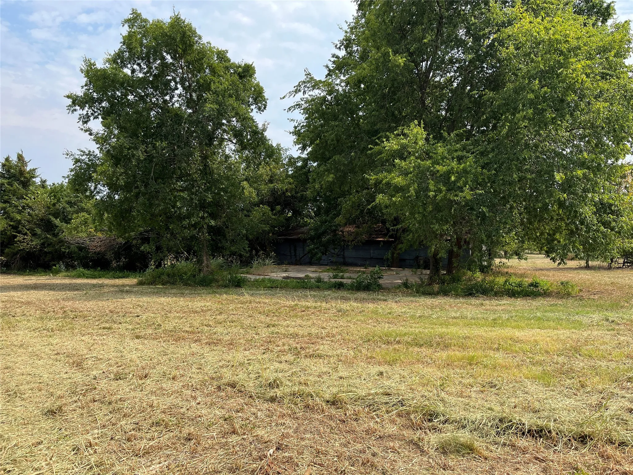 Improved Land For Sale in Fannin County , 404 E Maple Street, Ravenna, Texas 75476, 0, 0, Garage spaces, 0 Sqft, built in 0, mls#21373545, Real Estate Agent in Ravenna, Homes For Sale in Fannin county, Homes For Sale in Ravenna, Realtor in Ravenna Texas, Real Estate Brokerage Independent Realty Texas, Luminita Cordes Realtor