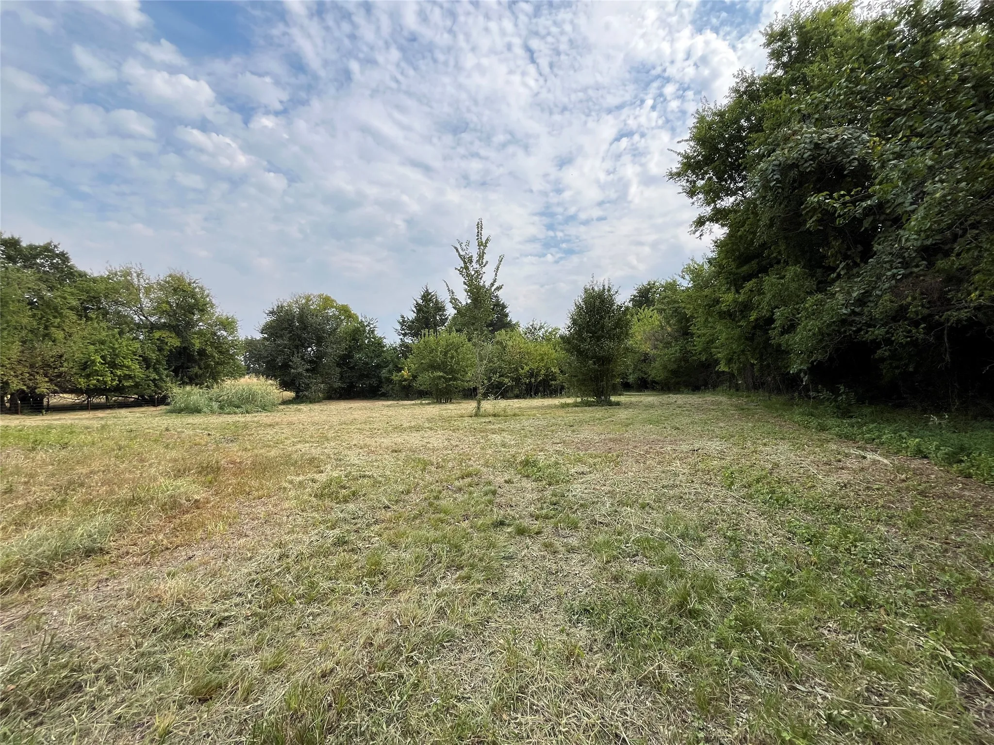 Improved Land For Sale in Fannin County , 404 E Maple Street, Ravenna, Texas 75476, 0, 0, Garage spaces, 0 Sqft, built in 0, mls#21373545, Real Estate Agent in Ravenna, Homes For Sale in Fannin county, Homes For Sale in Ravenna, Realtor in Ravenna Texas, Real Estate Brokerage Independent Realty Texas, Luminita Cordes Realtor