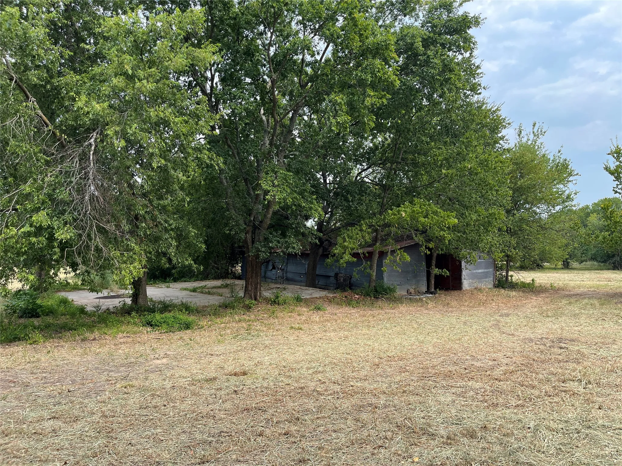 Improved Land For Sale in Fannin County , 404 E Maple Street, Ravenna, Texas 75476, 0, 0, Garage spaces, 0 Sqft, built in 0, mls#21373545, Real Estate Agent in Ravenna, Homes For Sale in Fannin county, Homes For Sale in Ravenna, Realtor in Ravenna Texas, Real Estate Brokerage Independent Realty Texas, Luminita Cordes Realtor