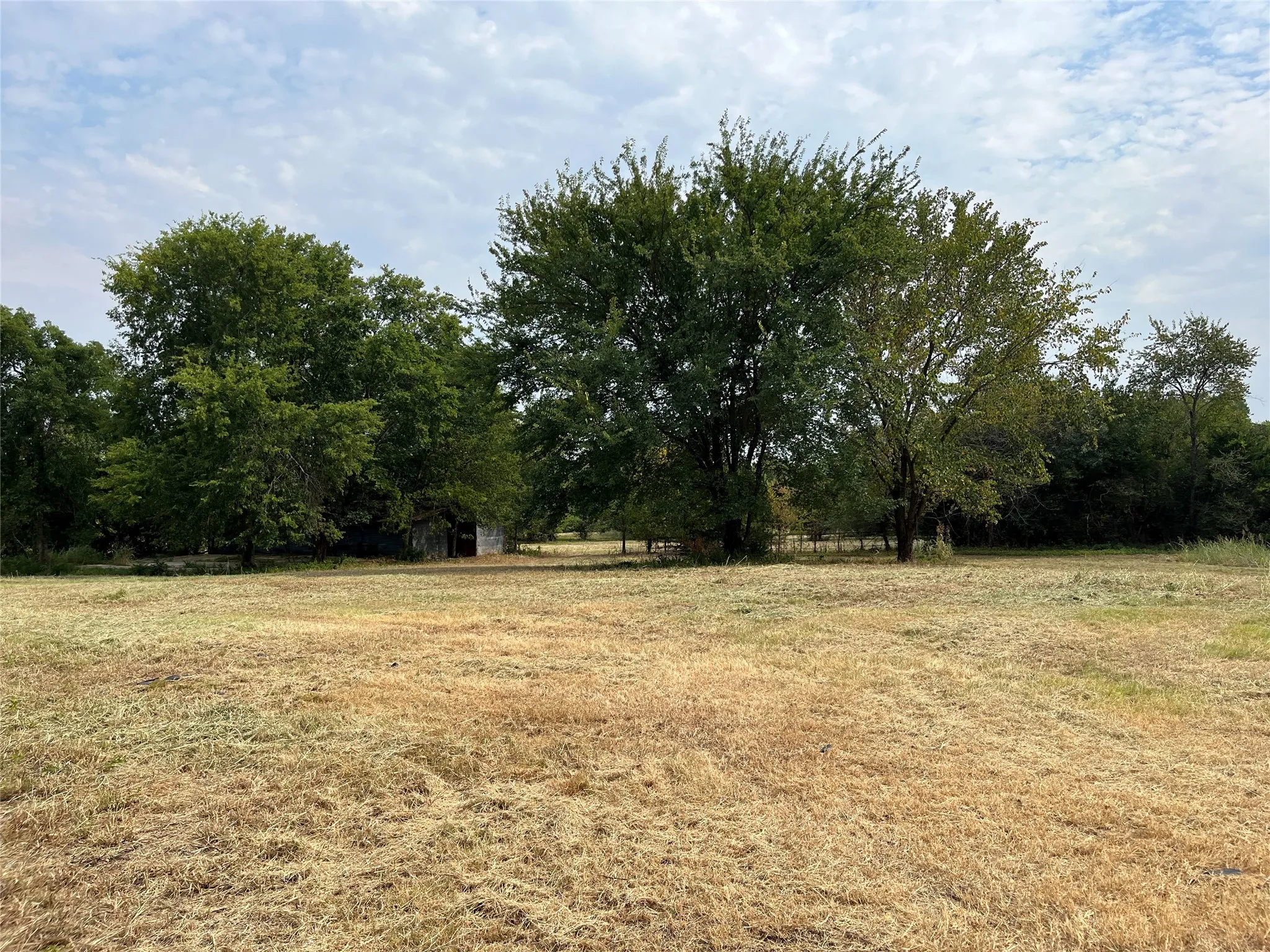 Improved Land For Sale in Fannin County , 404 E Maple Street, Ravenna, Texas 75476, 0, 0, Garage spaces, 0 Sqft, built in 0, mls#21373545, Real Estate Agent in Ravenna, Homes For Sale in Fannin county, Homes For Sale in Ravenna, Realtor in Ravenna Texas, Real Estate Brokerage Independent Realty Texas, Luminita Cordes Realtor