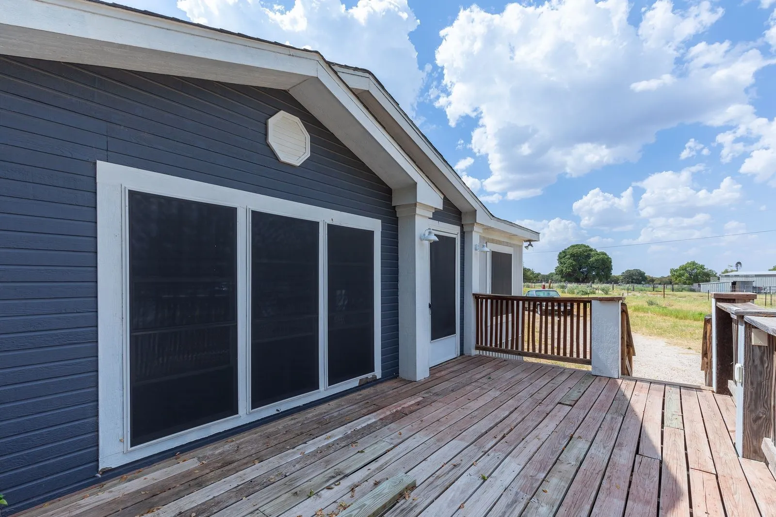 Manufactured Home For Sale in Callahan County , 585 County Road 113, Clyde, Texas 79510, 4 Bedroom, 3 Bathroom, Garage spaces, 2,400 Sqft, built in 2000, mls#21373639, Real Estate Agent in Clyde, Homes For Sale in Callahan county, Homes For Sale in Clyde, Realtor in Clyde Texas, Real Estate Brokerage Independent Realty Texas, Luminita Cordes Realtor