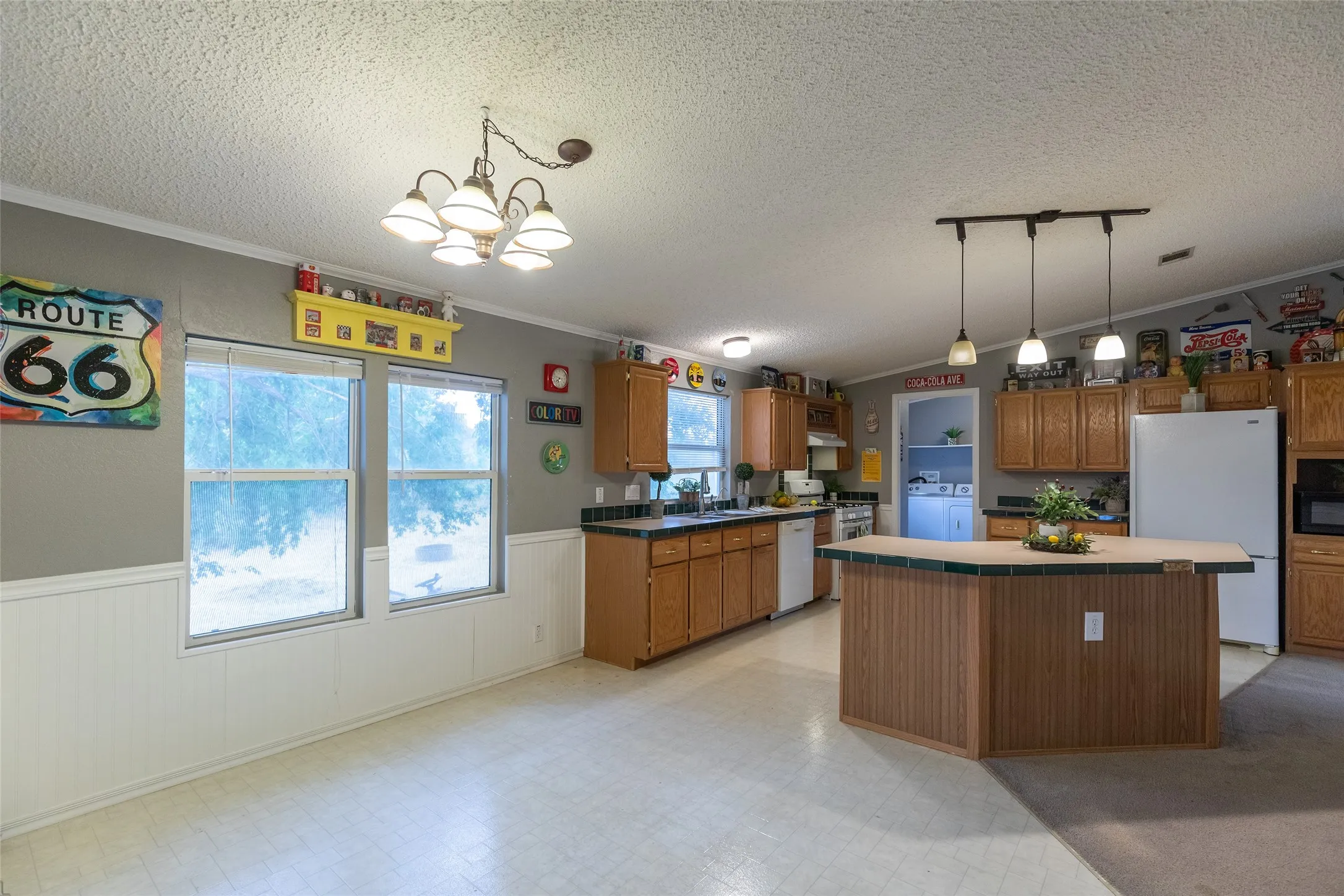 Manufactured Home For Sale in Callahan County , 585 County Road 113, Clyde, Texas 79510, 4 Bedroom, 3 Bathroom, Garage spaces, 2,400 Sqft, built in 2000, mls#21373639, Real Estate Agent in Clyde, Homes For Sale in Callahan county, Homes For Sale in Clyde, Realtor in Clyde Texas, Real Estate Brokerage Independent Realty Texas, Luminita Cordes Realtor