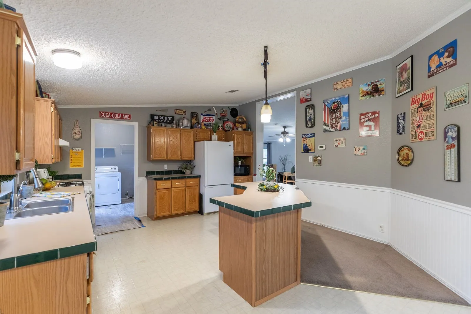 Manufactured Home For Sale in Callahan County , 585 County Road 113, Clyde, Texas 79510, 4 Bedroom, 3 Bathroom, Garage spaces, 2,400 Sqft, built in 2000, mls#21373639, Real Estate Agent in Clyde, Homes For Sale in Callahan county, Homes For Sale in Clyde, Realtor in Clyde Texas, Real Estate Brokerage Independent Realty Texas, Luminita Cordes Realtor