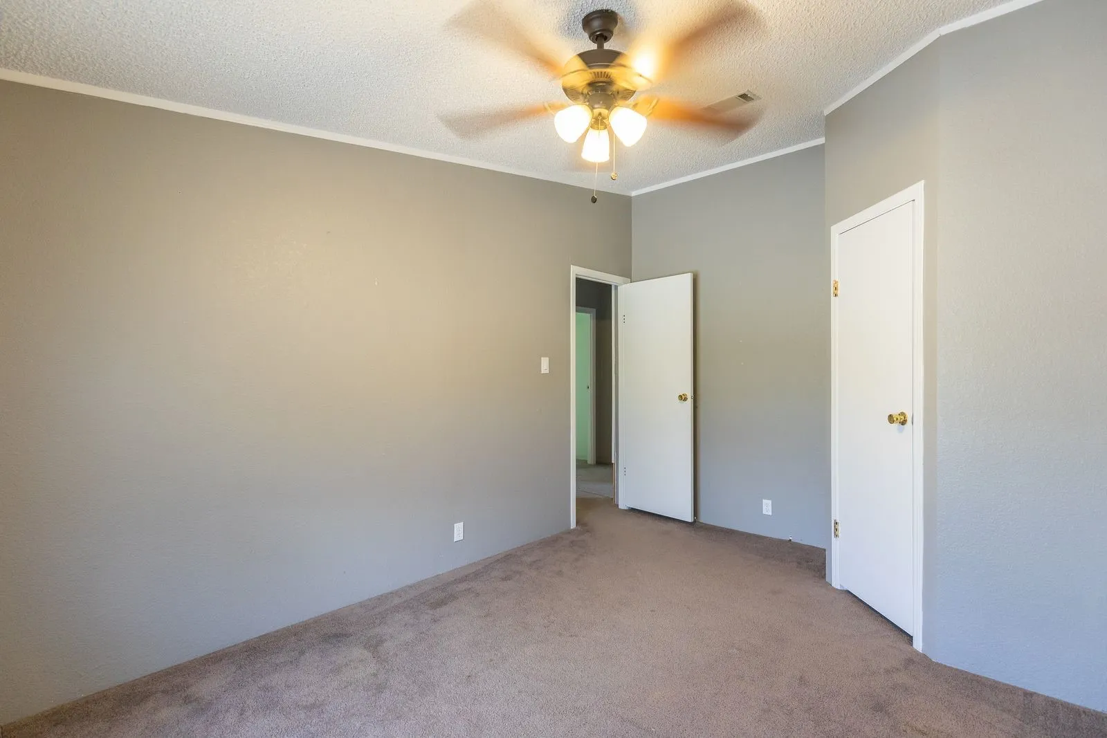 Manufactured Home For Sale in Callahan County , 585 County Road 113, Clyde, Texas 79510, 4 Bedroom, 3 Bathroom, Garage spaces, 2,400 Sqft, built in 2000, mls#21373639, Real Estate Agent in Clyde, Homes For Sale in Callahan county, Homes For Sale in Clyde, Realtor in Clyde Texas, Real Estate Brokerage Independent Realty Texas, Luminita Cordes Realtor