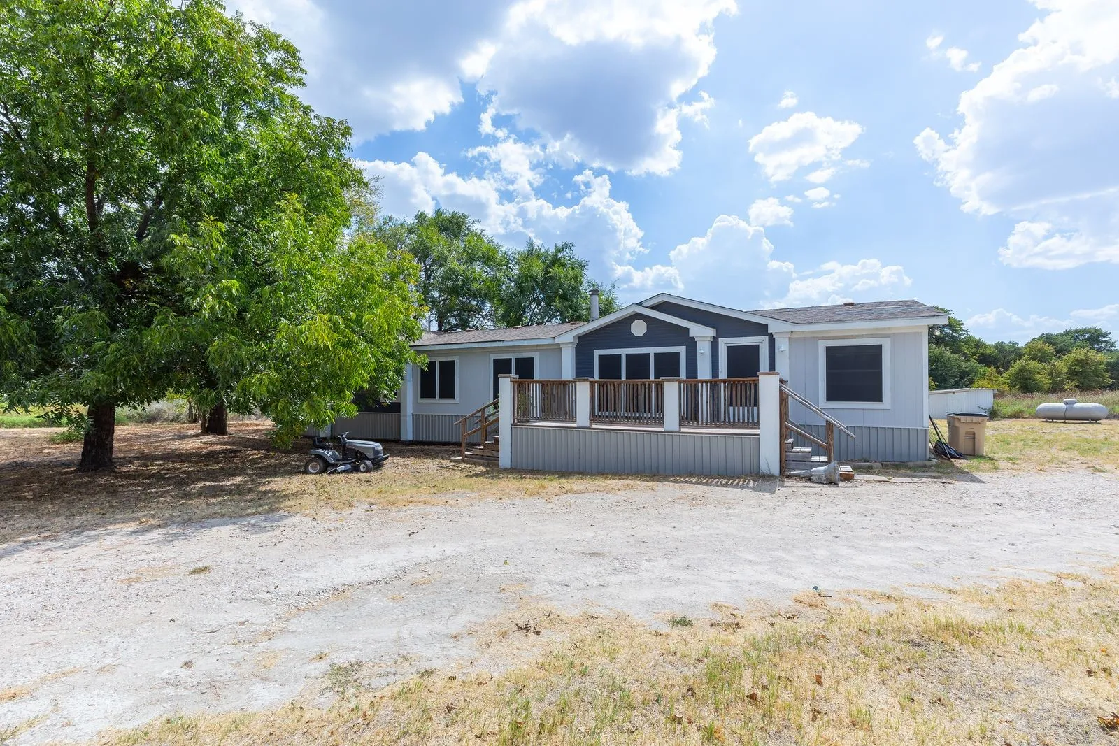 Manufactured Home For Sale in Callahan County , 585 County Road 113, Clyde, Texas 79510, 4 Bedroom, 3 Bathroom, Garage spaces, 2,400 Sqft, built in 2000, mls#21373639, Real Estate Agent in Clyde, Homes For Sale in Callahan county, Homes For Sale in Clyde, Realtor in Clyde Texas, Real Estate Brokerage Independent Realty Texas, Luminita Cordes Realtor