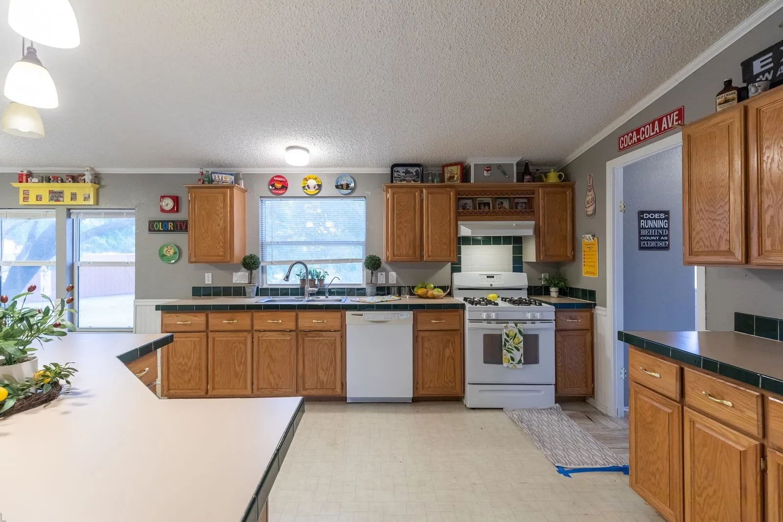 Manufactured Home For Sale in Callahan County , 585 County Road 113, Clyde, Texas 79510, 4 Bedroom, 3 Bathroom, Garage spaces, 2,400 Sqft, built in 2000, mls#21373639, Real Estate Agent in Clyde, Homes For Sale in Callahan county, Homes For Sale in Clyde, Realtor in Clyde Texas, Real Estate Brokerage Independent Realty Texas, Luminita Cordes Realtor