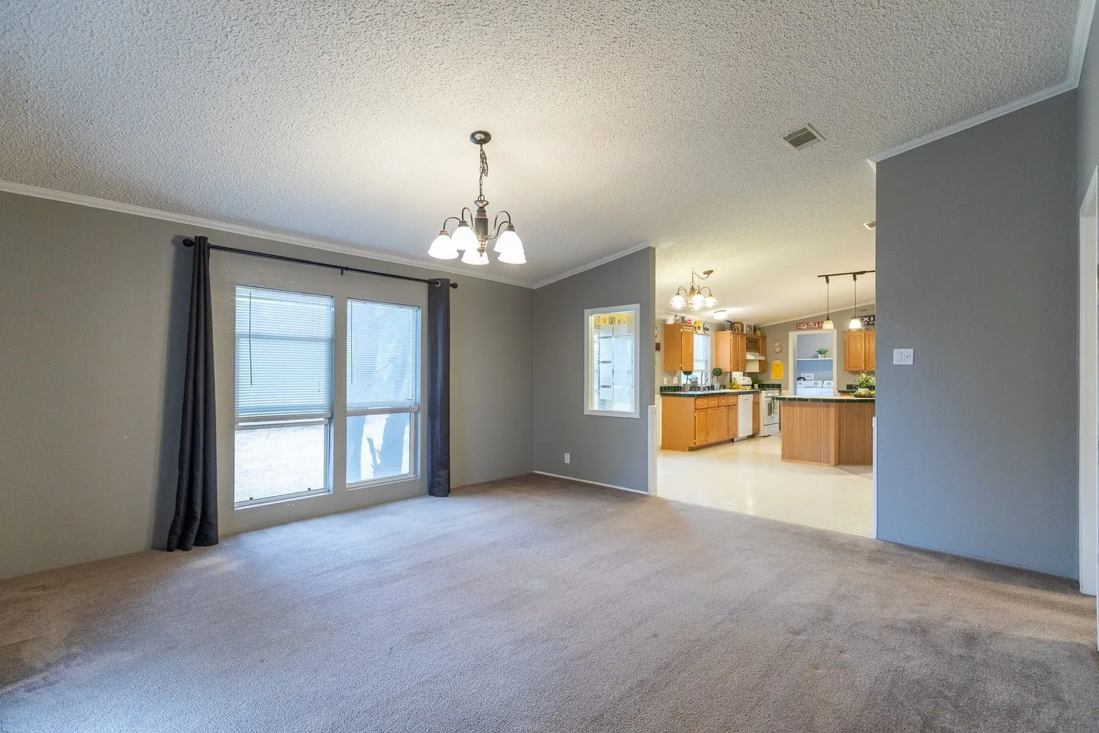 Manufactured Home For Sale in Callahan County , 585 County Road 113, Clyde, Texas 79510, 4 Bedroom, 3 Bathroom, Garage spaces, 2,400 Sqft, built in 2000, mls#21373639, Real Estate Agent in Clyde, Homes For Sale in Callahan county, Homes For Sale in Clyde, Realtor in Clyde Texas, Real Estate Brokerage Independent Realty Texas, Luminita Cordes Realtor