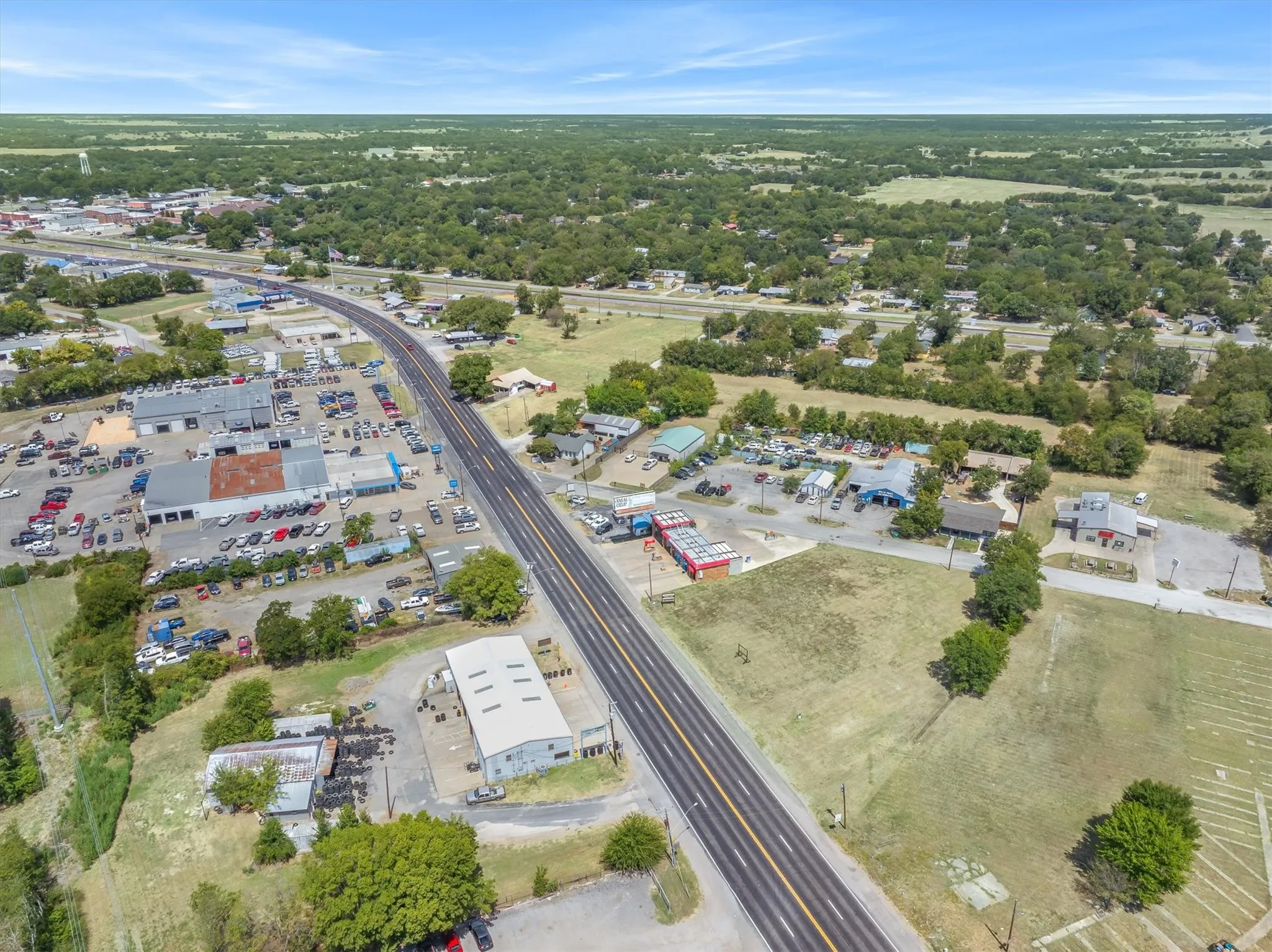 Retail For Sale in Van Zandt County , 731 Houston Street, Wills Point, Texas 75169, 0, 0, Garage spaces, 0 Sqft, built in 0, mls#21364317, Real Estate Agent in Wills Point, Homes For Sale in Van Zandt county, Homes For Sale in Wills Point, Realtor in Wills Point Texas, Real Estate Brokerage Independent Realty Texas, Luminita Cordes Realtor
