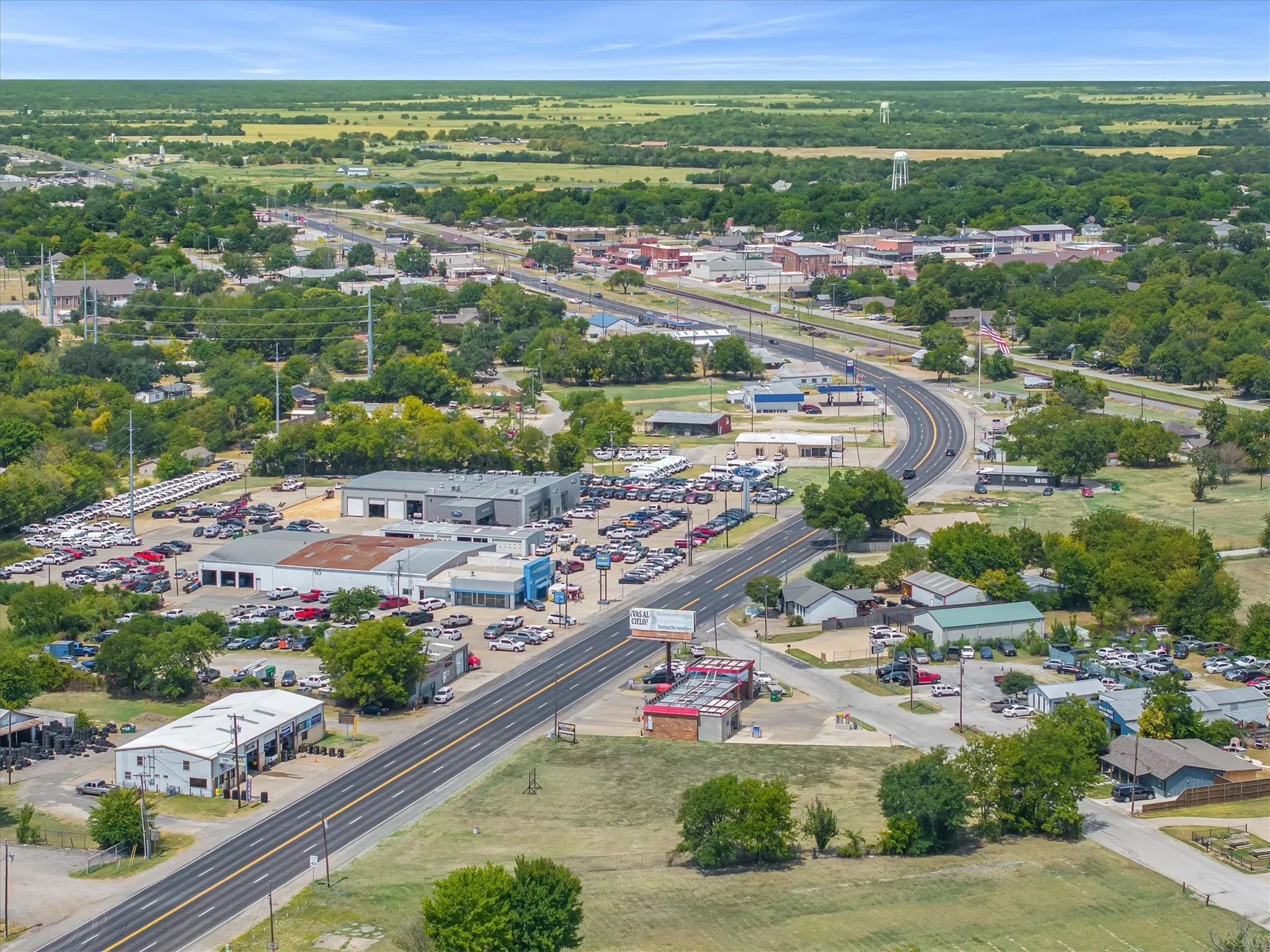Retail For Sale in Van Zandt County , 731 Houston Street, Wills Point, Texas 75169, 0, 0, Garage spaces, 0 Sqft, built in 0, mls#21364317, Real Estate Agent in Wills Point, Homes For Sale in Van Zandt county, Homes For Sale in Wills Point, Realtor in Wills Point Texas, Real Estate Brokerage Independent Realty Texas, Luminita Cordes Realtor
