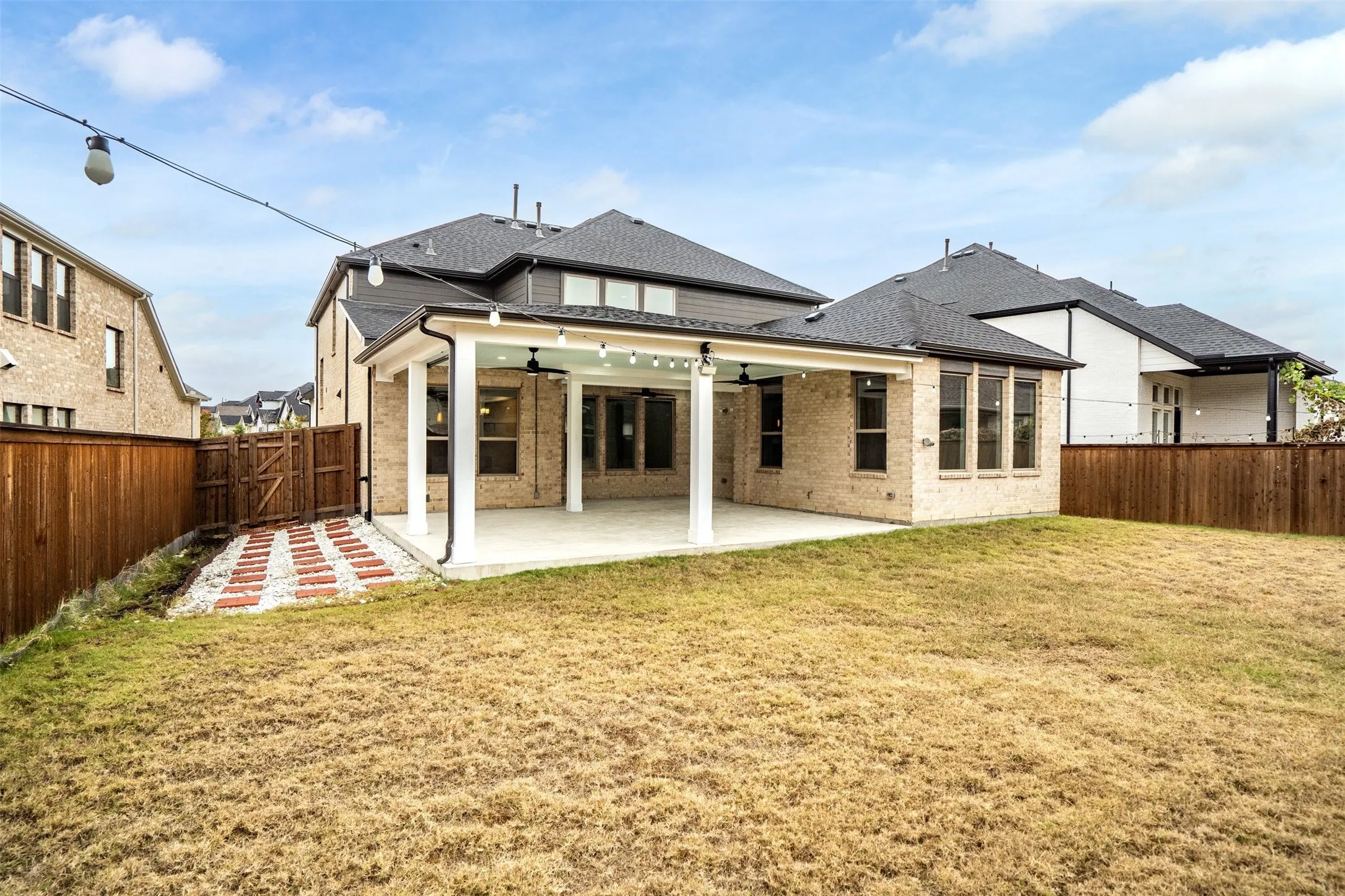 Single Family Residence For Rent in Collin County , 4505 Fall Meadow Drive, Prosper, Texas 75078, 4 Bedroom, 4 Bathroom, 2 Garage spaces, 2,478 Sqft, built in 2022, mls#21373417, Real Estate Agent in Prosper, Homes For Rent in Collin county, Homes For Rent in Prosper, Realtor in Prosper Texas, Real Estate Brokerage Independent Realty Texas, Luminita Cordes Realtor