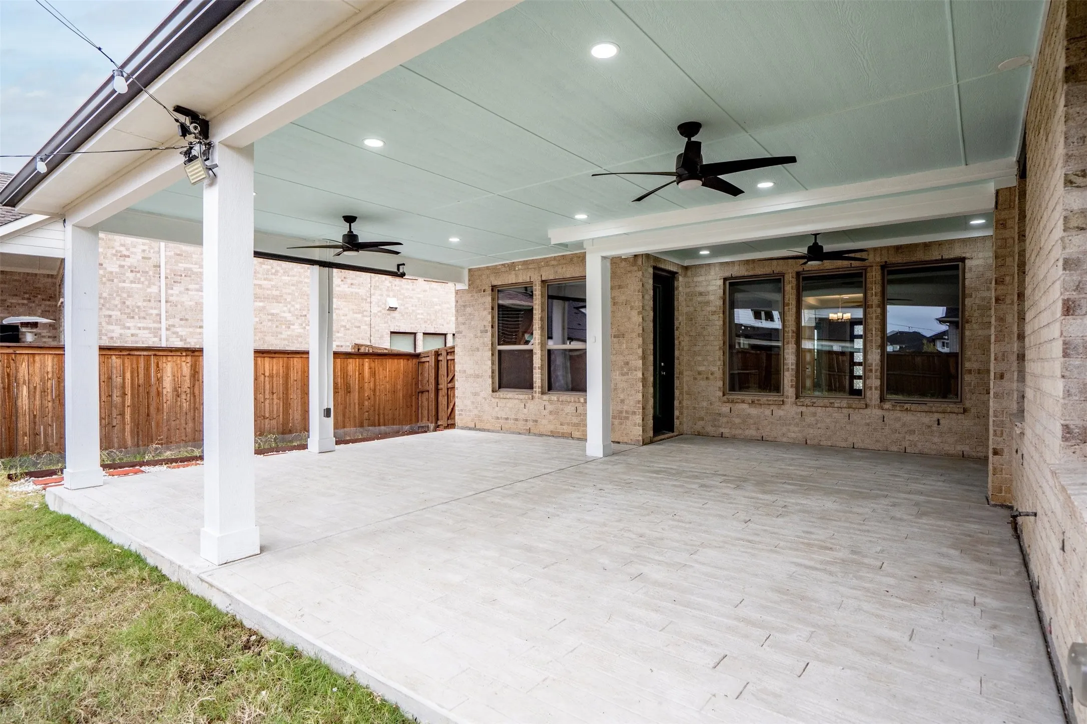 Single Family Residence For Rent in Collin County , 4505 Fall Meadow Drive, Prosper, Texas 75078, 4 Bedroom, 4 Bathroom, 2 Garage spaces, 2,478 Sqft, built in 2022, mls#21373417, Real Estate Agent in Prosper, Homes For Rent in Collin county, Homes For Rent in Prosper, Realtor in Prosper Texas, Real Estate Brokerage Independent Realty Texas, Luminita Cordes Realtor