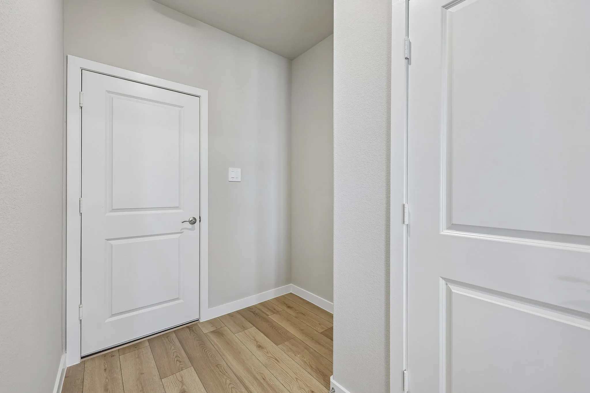  Photo is not of the actual home, but is an inspirational photo of builder’s model home and may depict options, furnishings, and/or decorator features that are not included.
