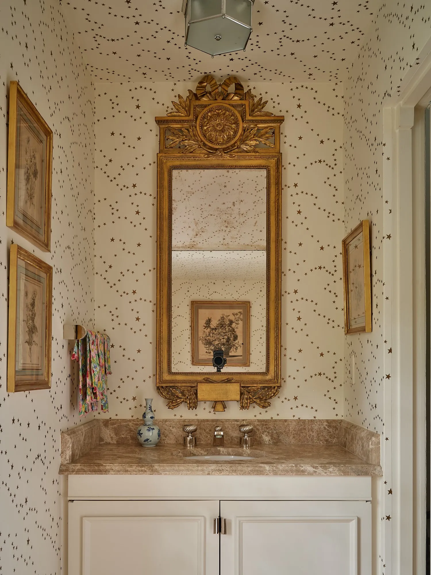 The powder bath.